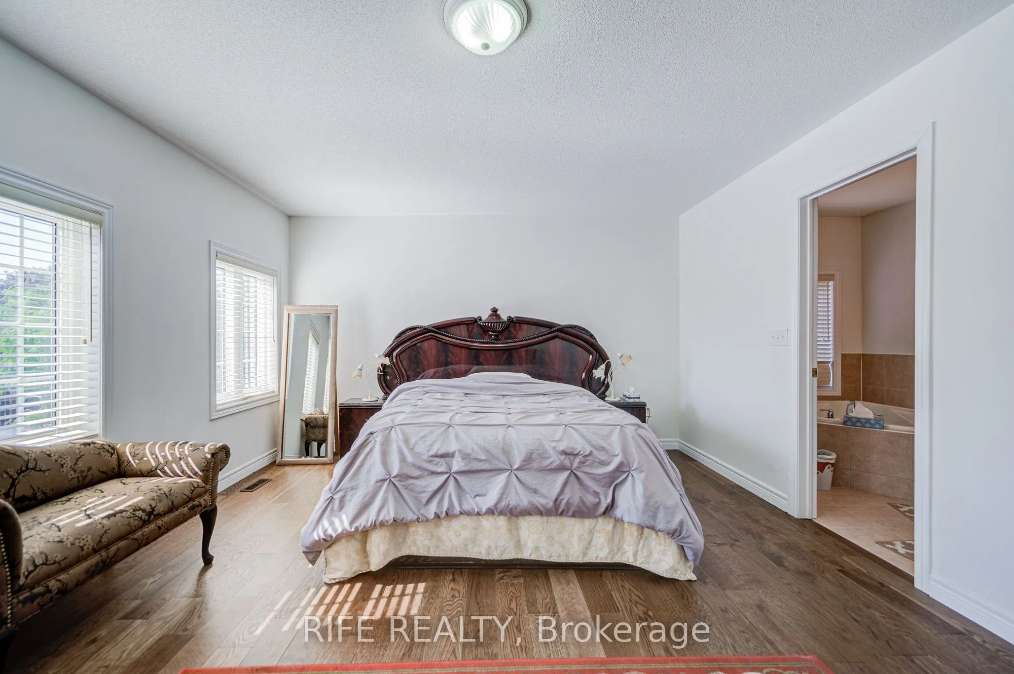106 Craggview Drive