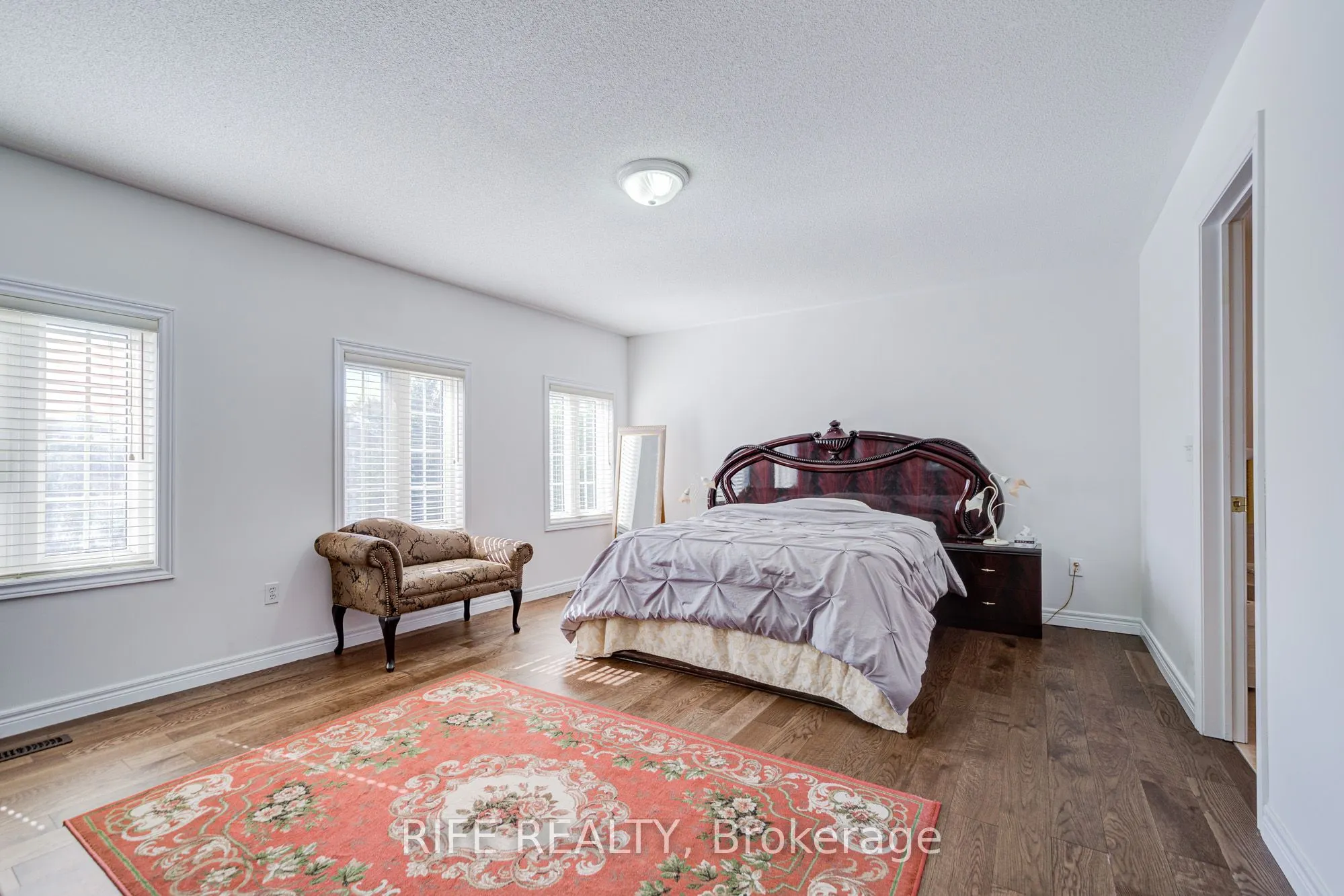 106 Craggview Drive