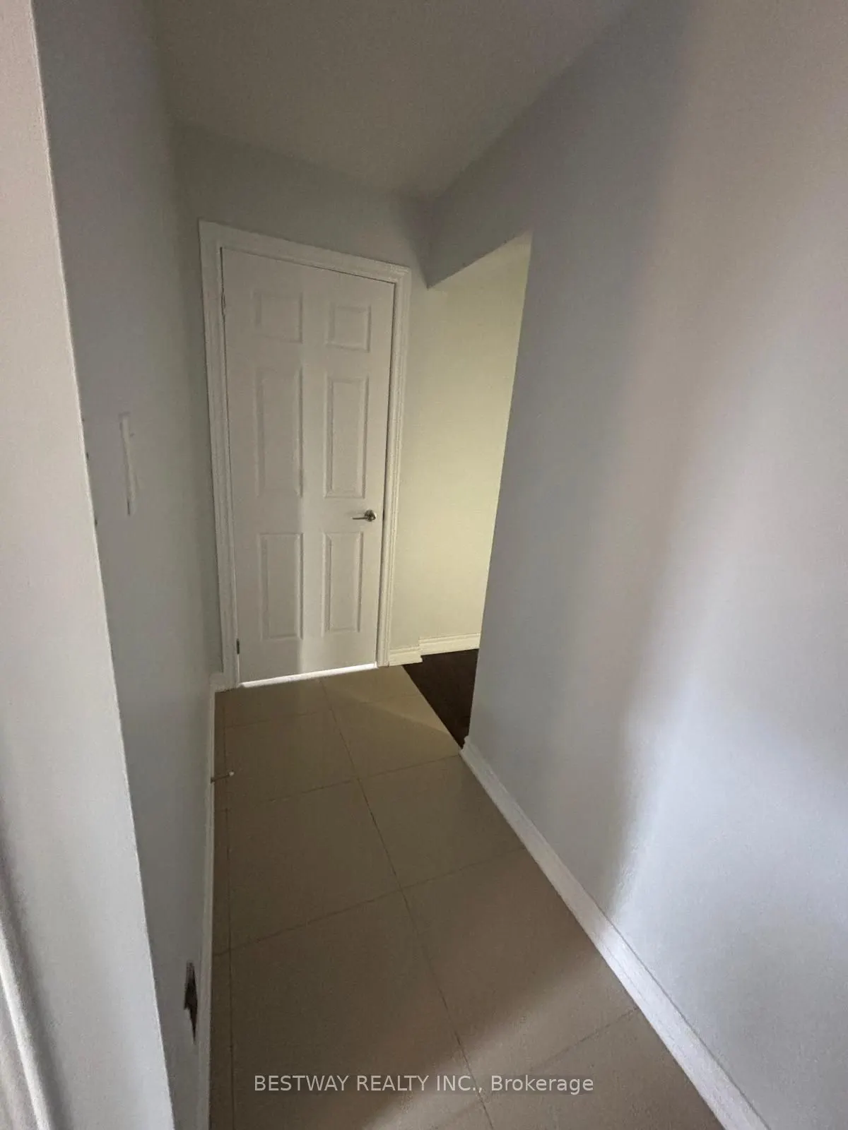 51 Longbow Square (BSMT) Square