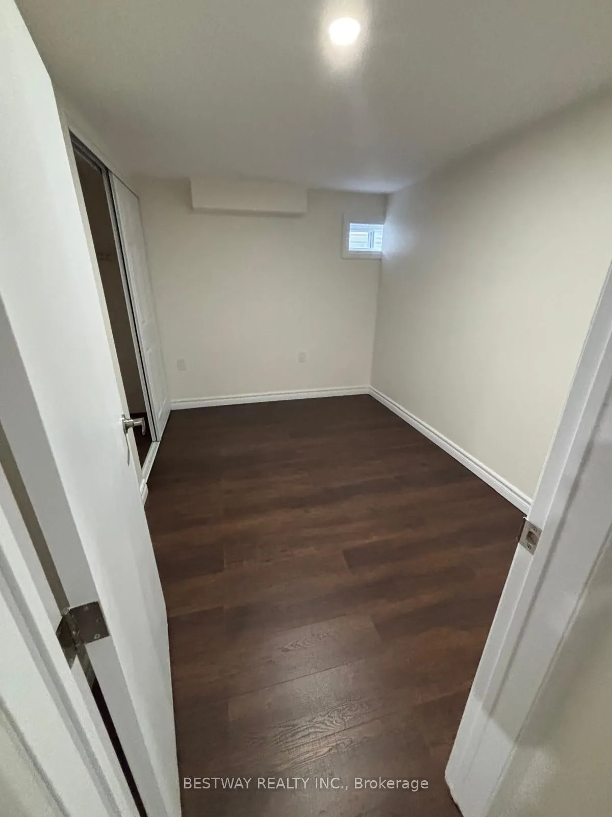 51 Longbow Square (BSMT) Square