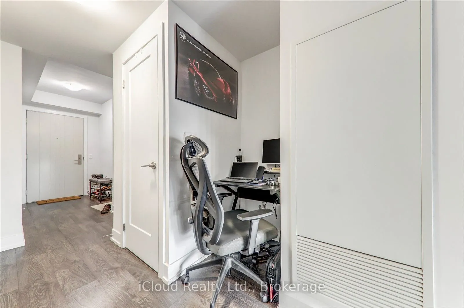 2550 Simcoe Street N, #321