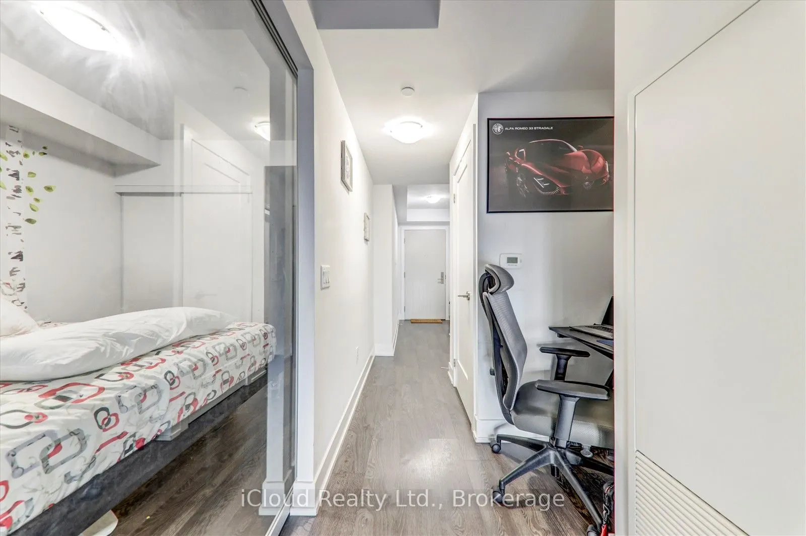 2550 Simcoe Street N, #321