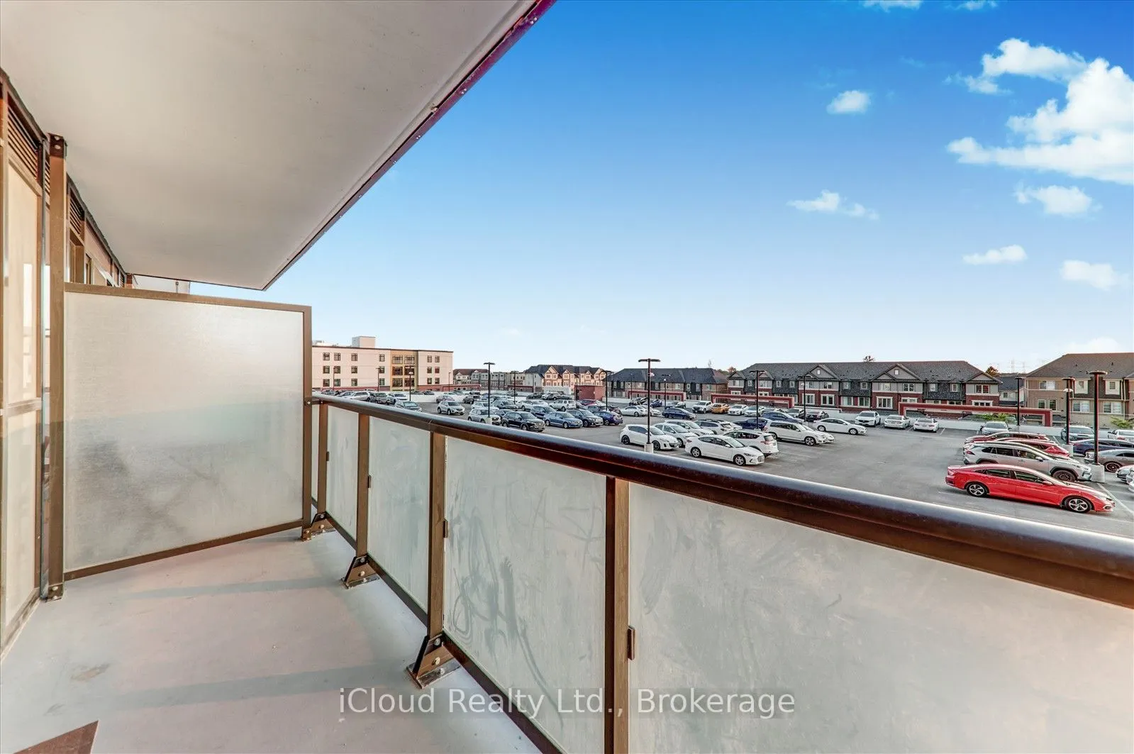 2550 Simcoe Street N, #321