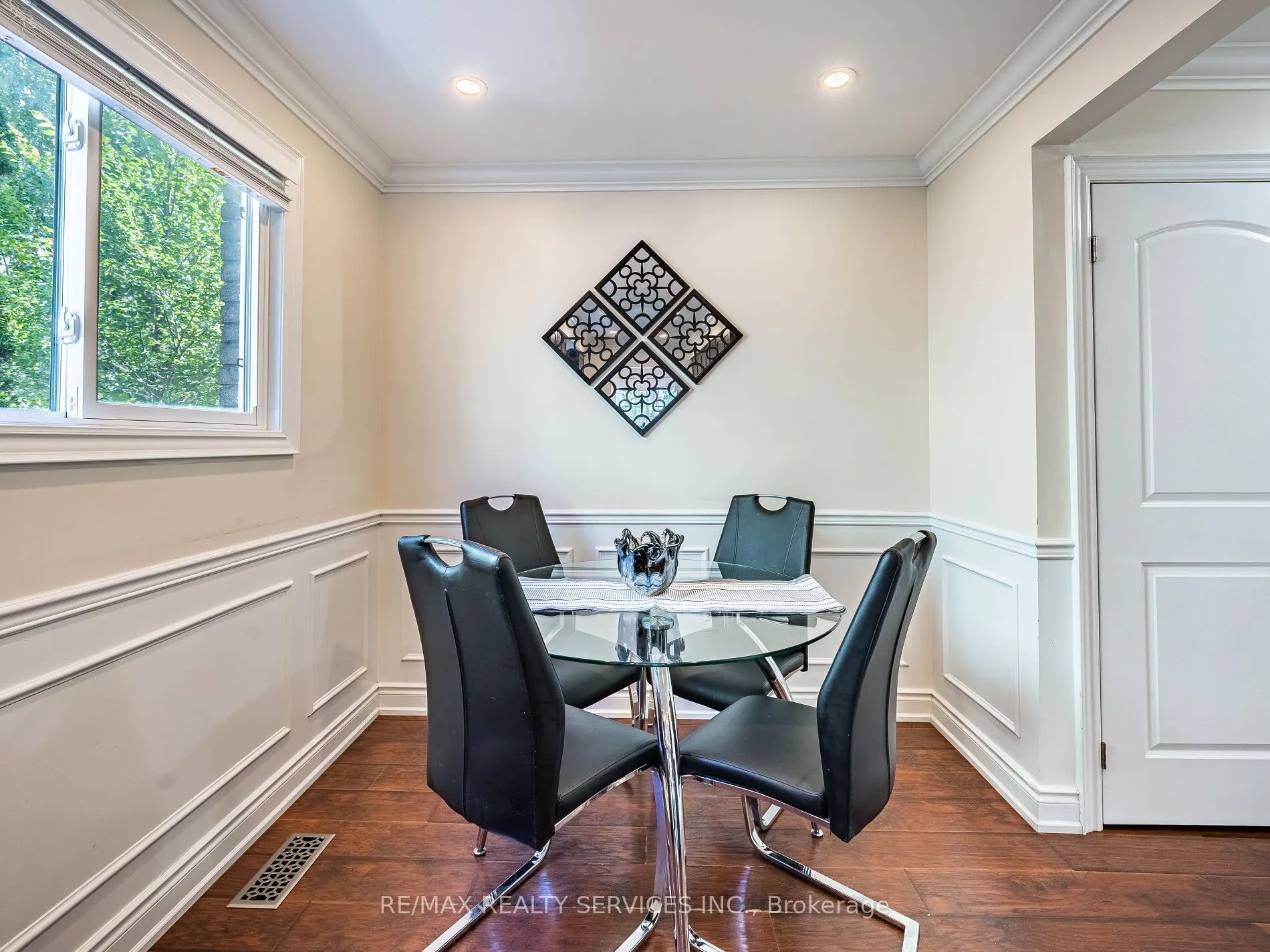 312 Killarney Court