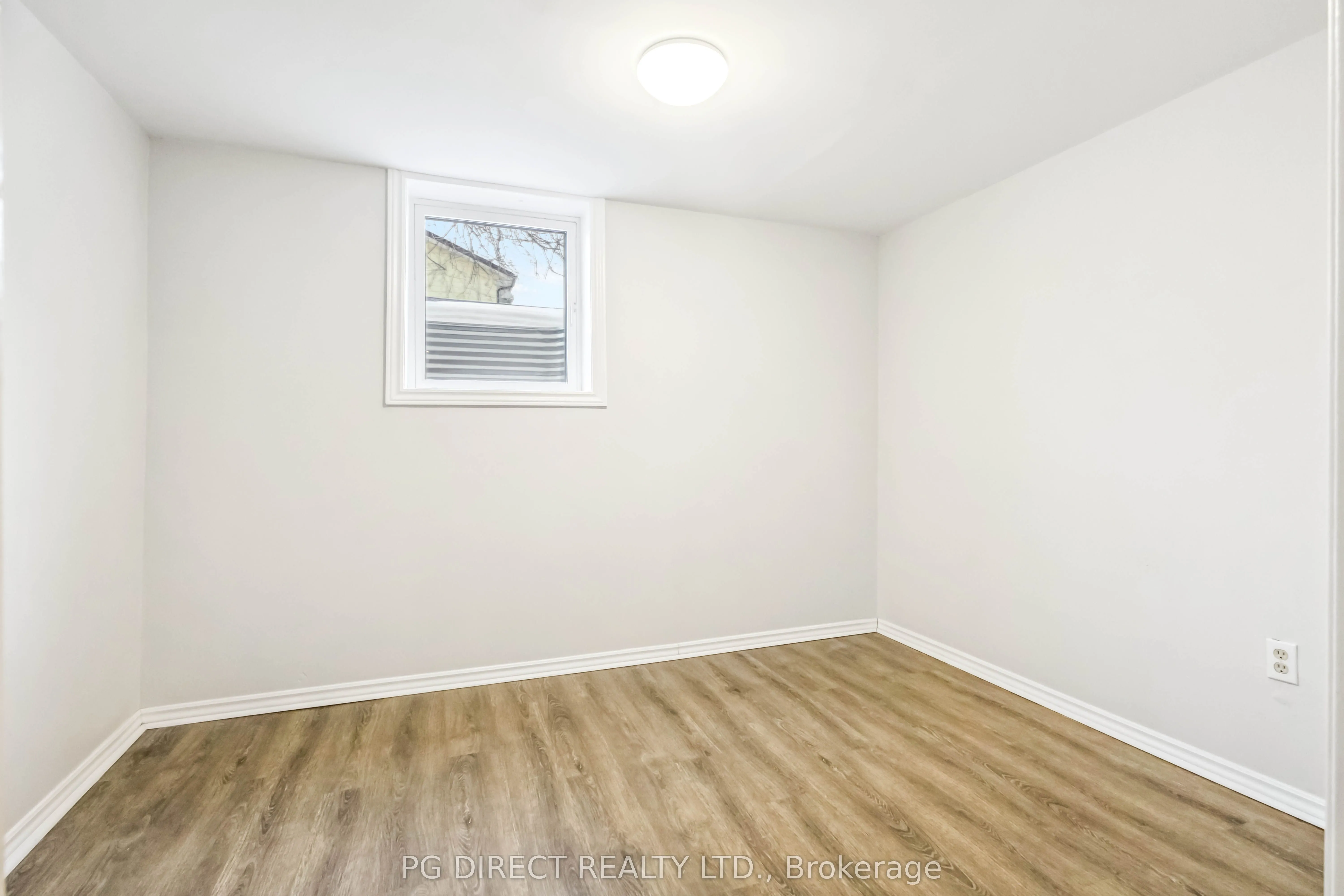 120 Seneca Avenue