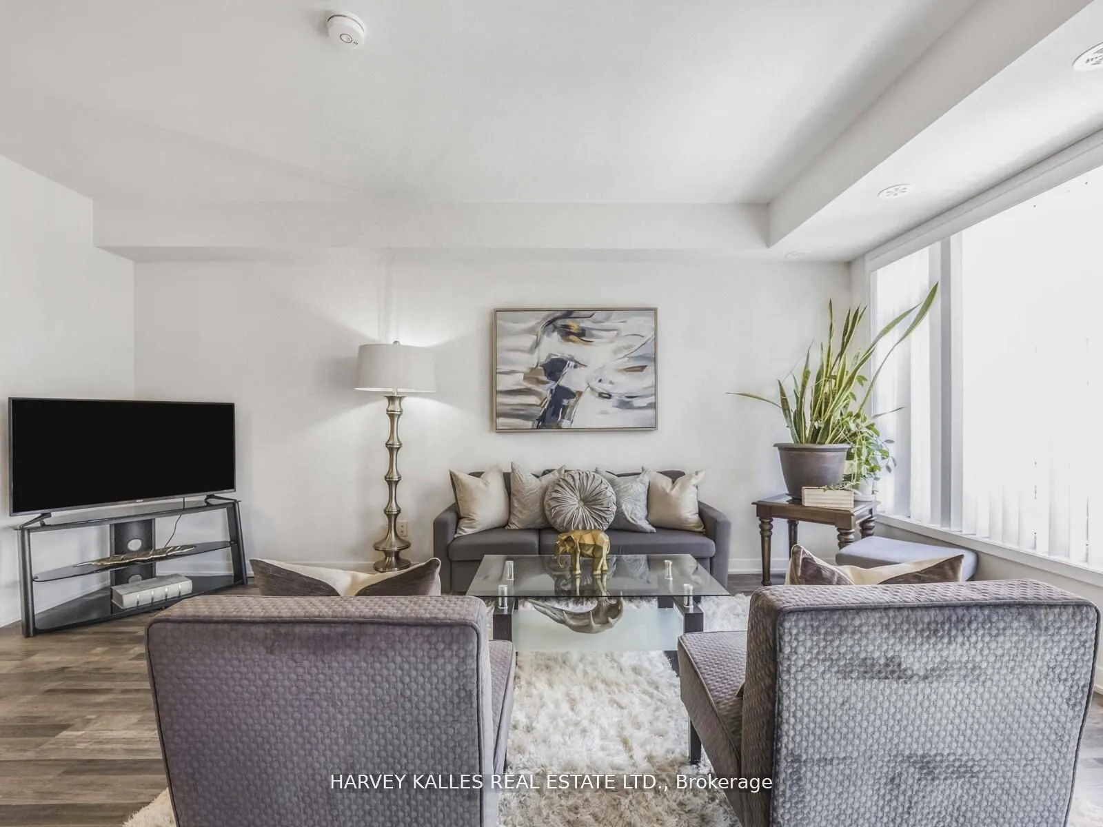 1460 Whites Road, #404