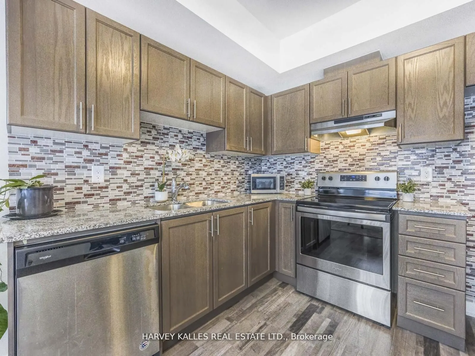 1460 Whites Road, #404