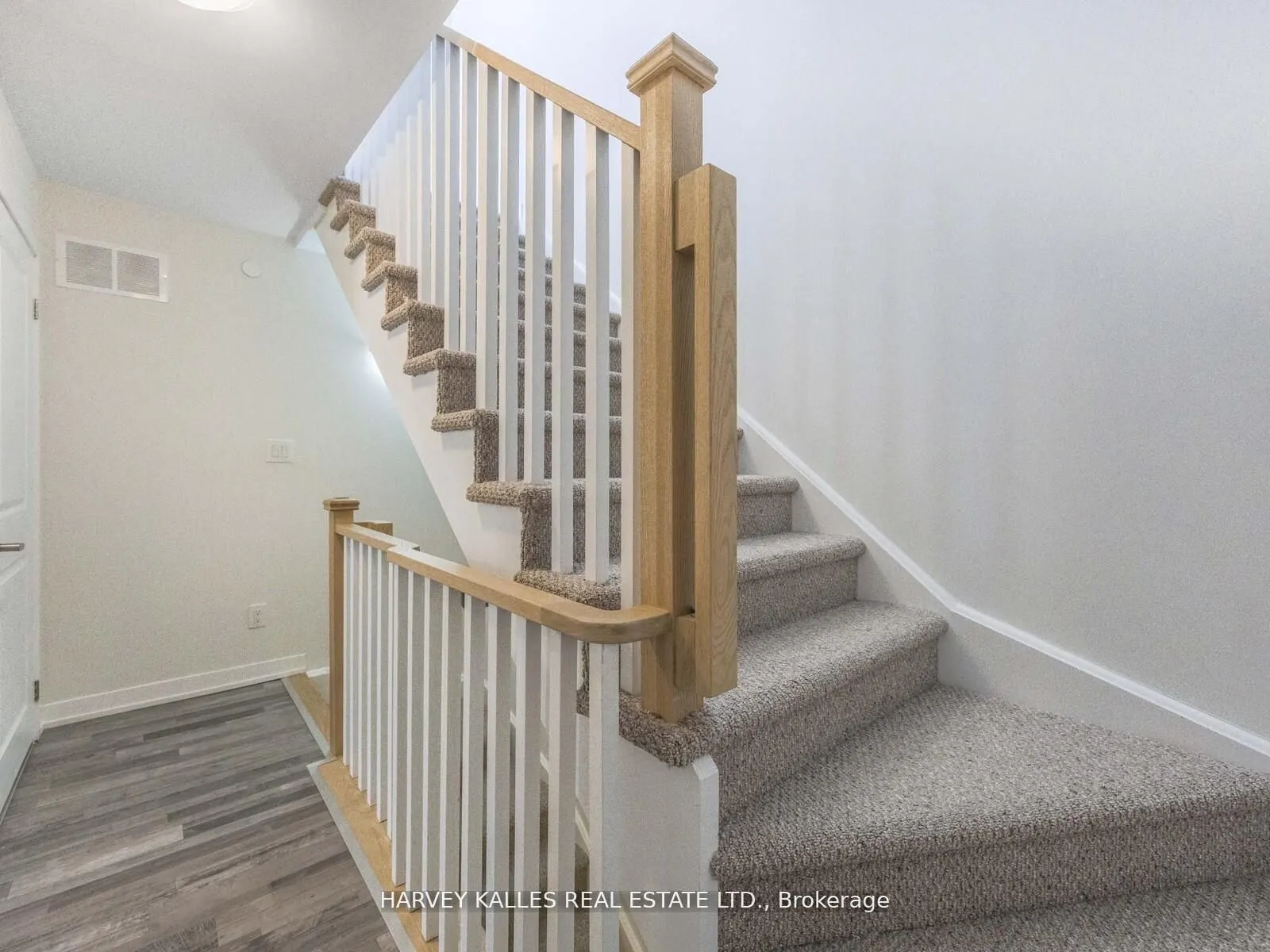 1460 Whites Road, #404