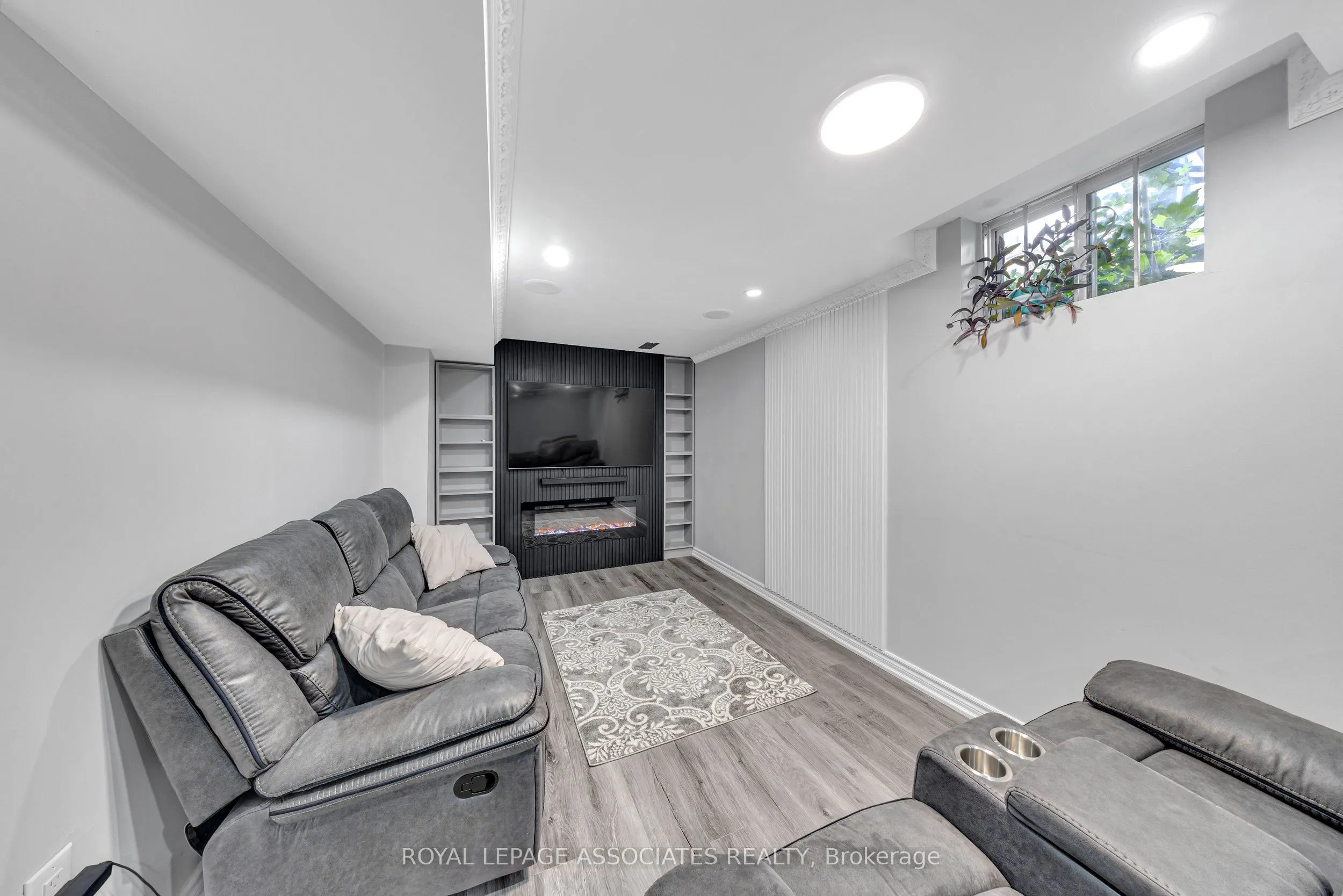 41 Pinoak Street