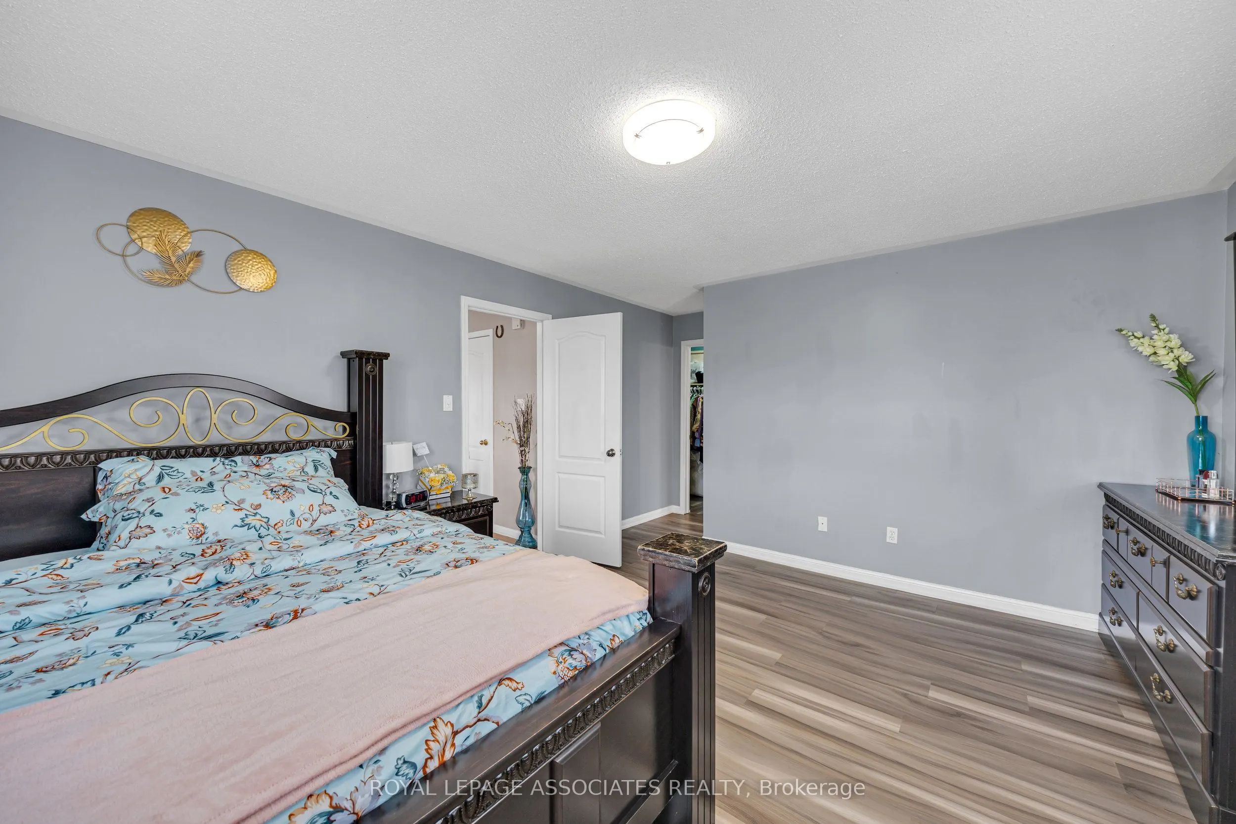 41 Pinoak Street