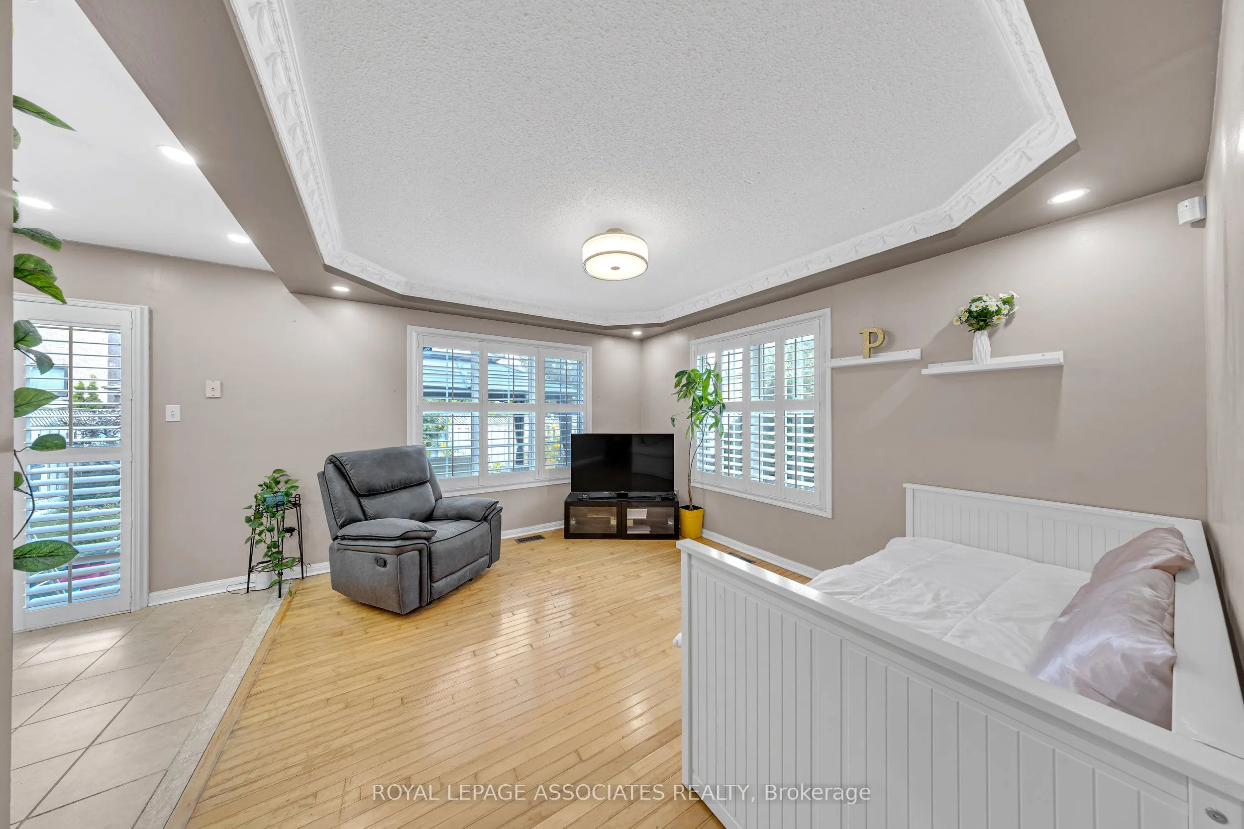 41 Pinoak Street