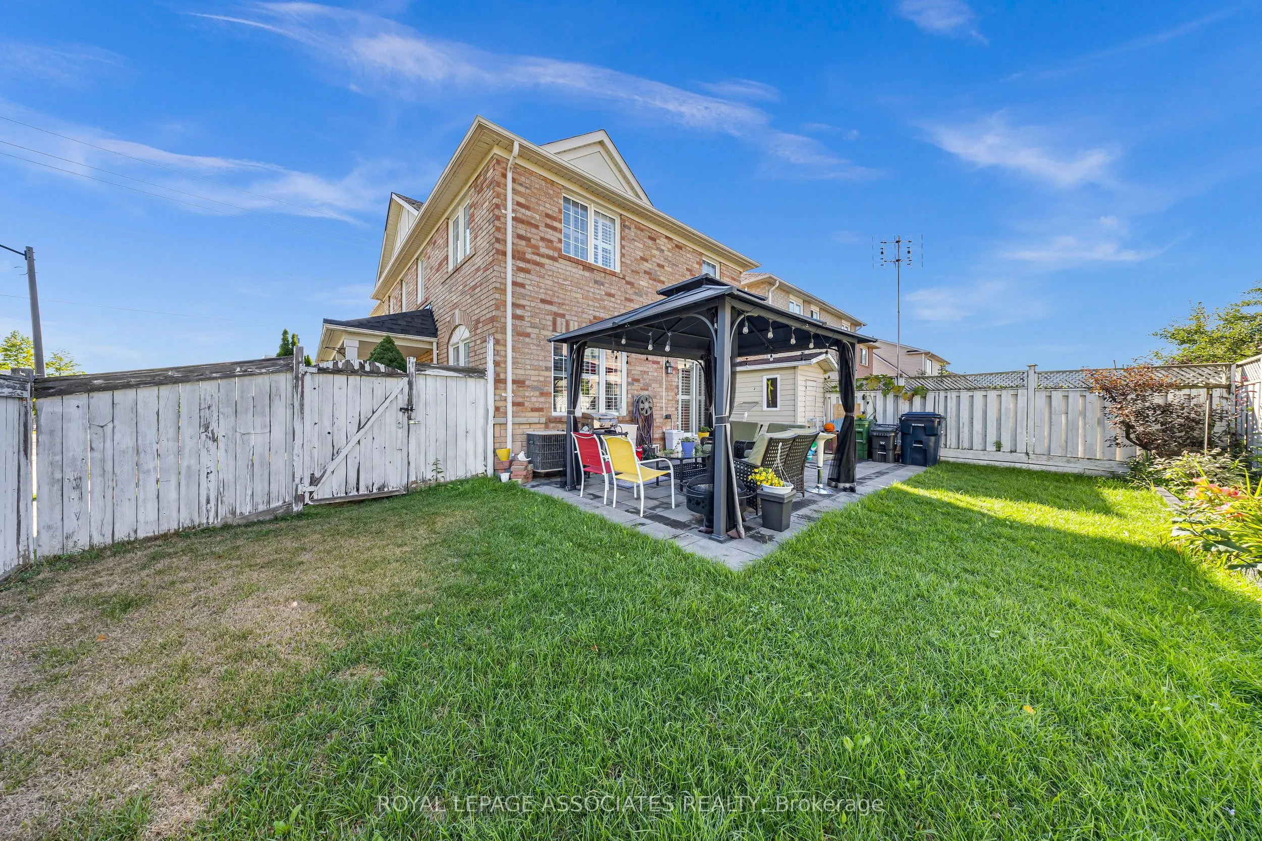 41 Pinoak Street