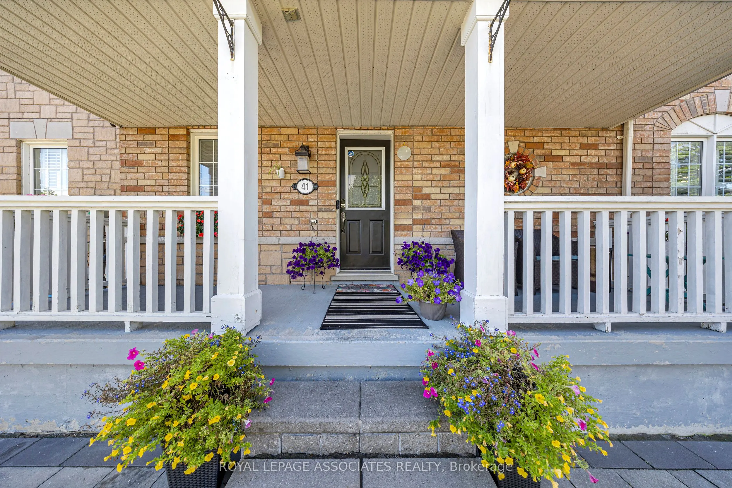 41 Pinoak Street