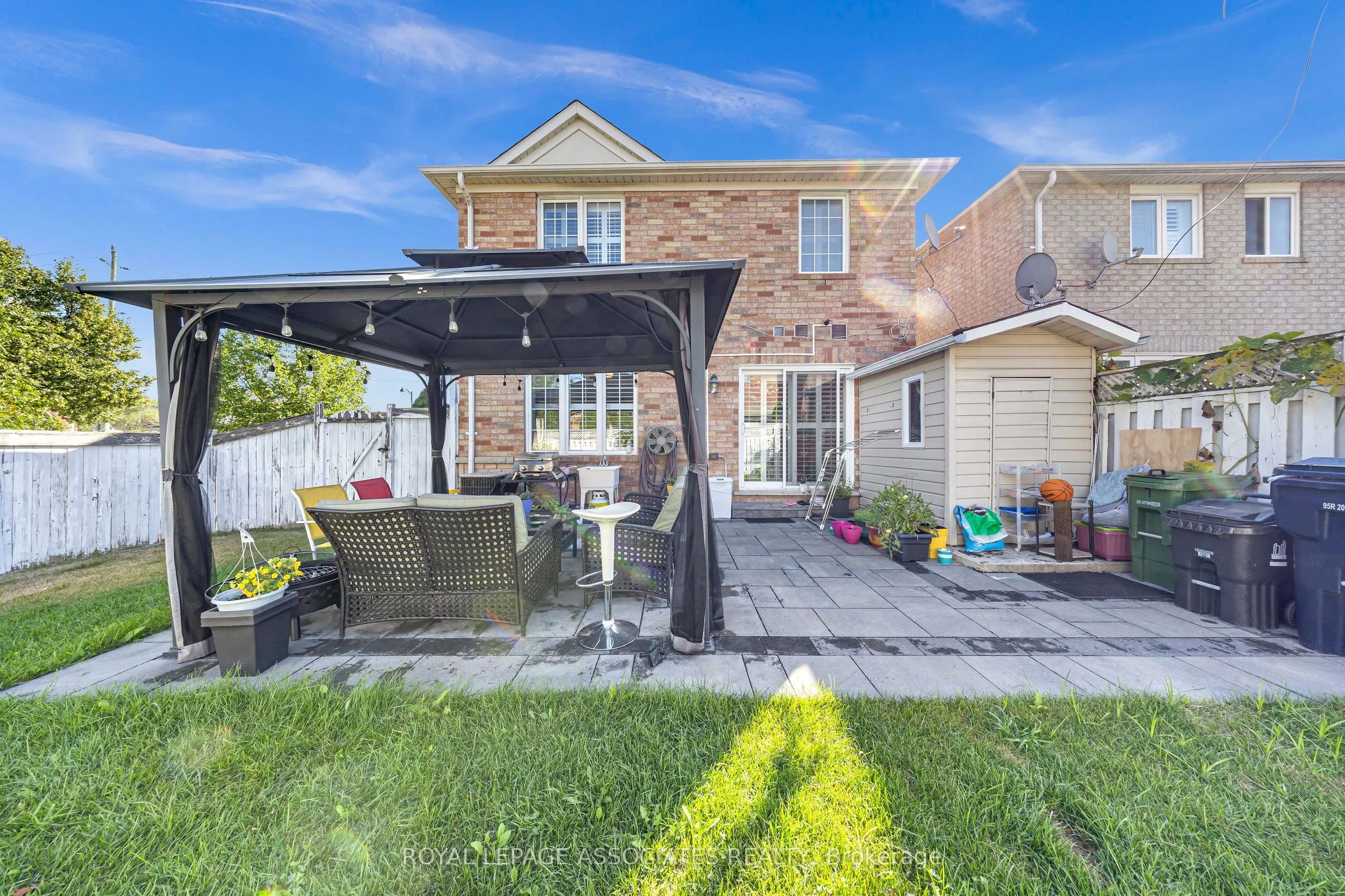 41 Pinoak Street