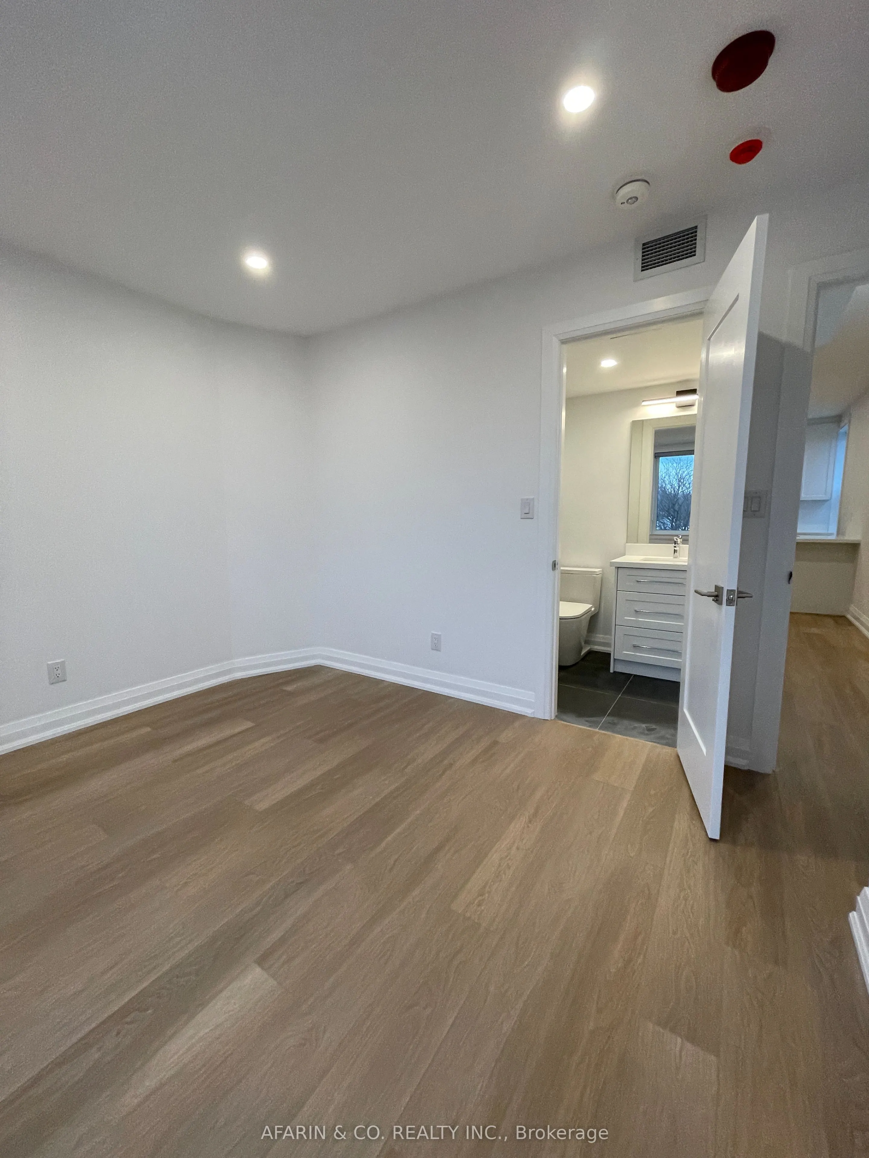 79 Cedarvale Avenue, #4