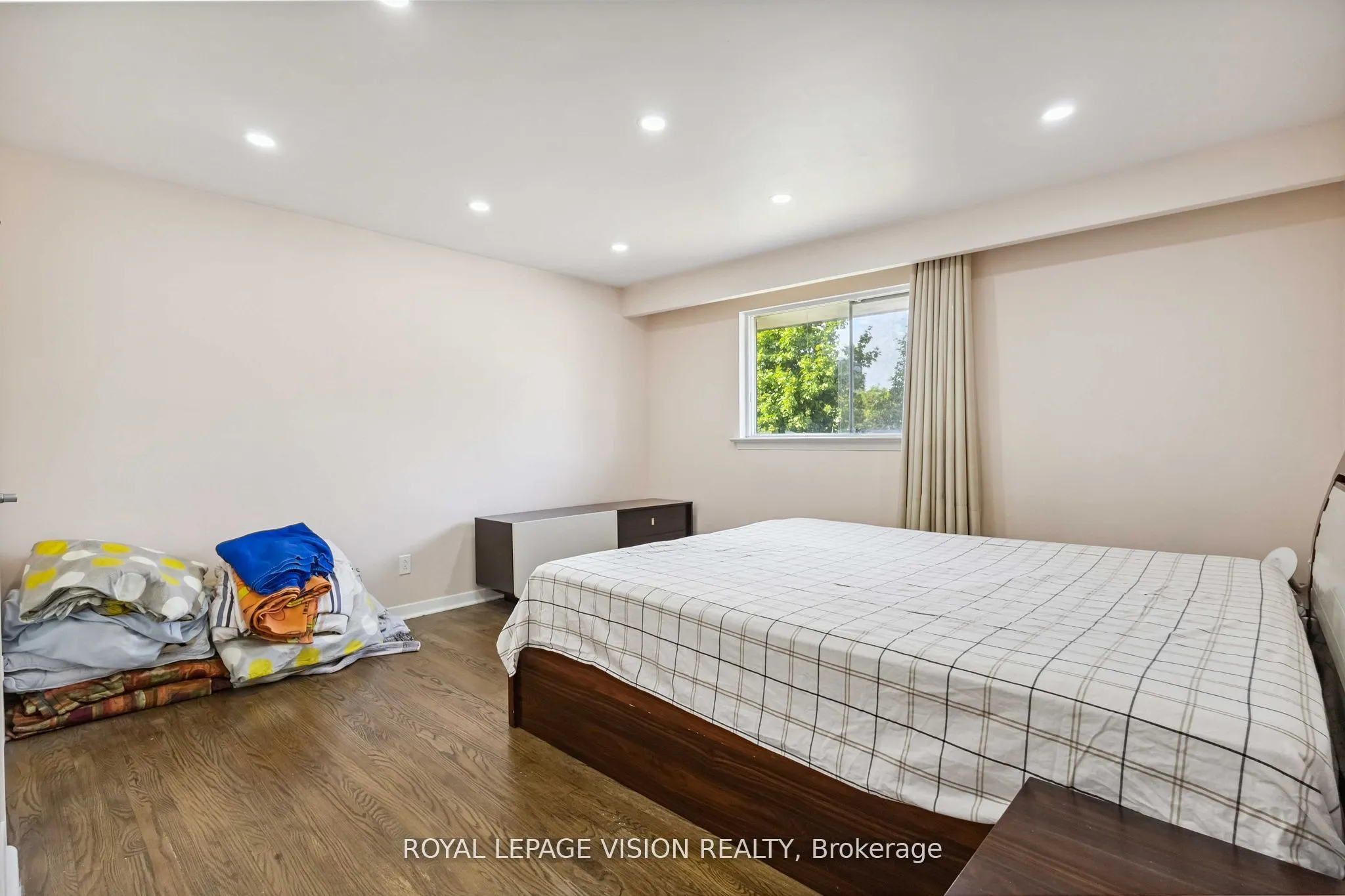 58 Dolly Varden Boulevard, #Main