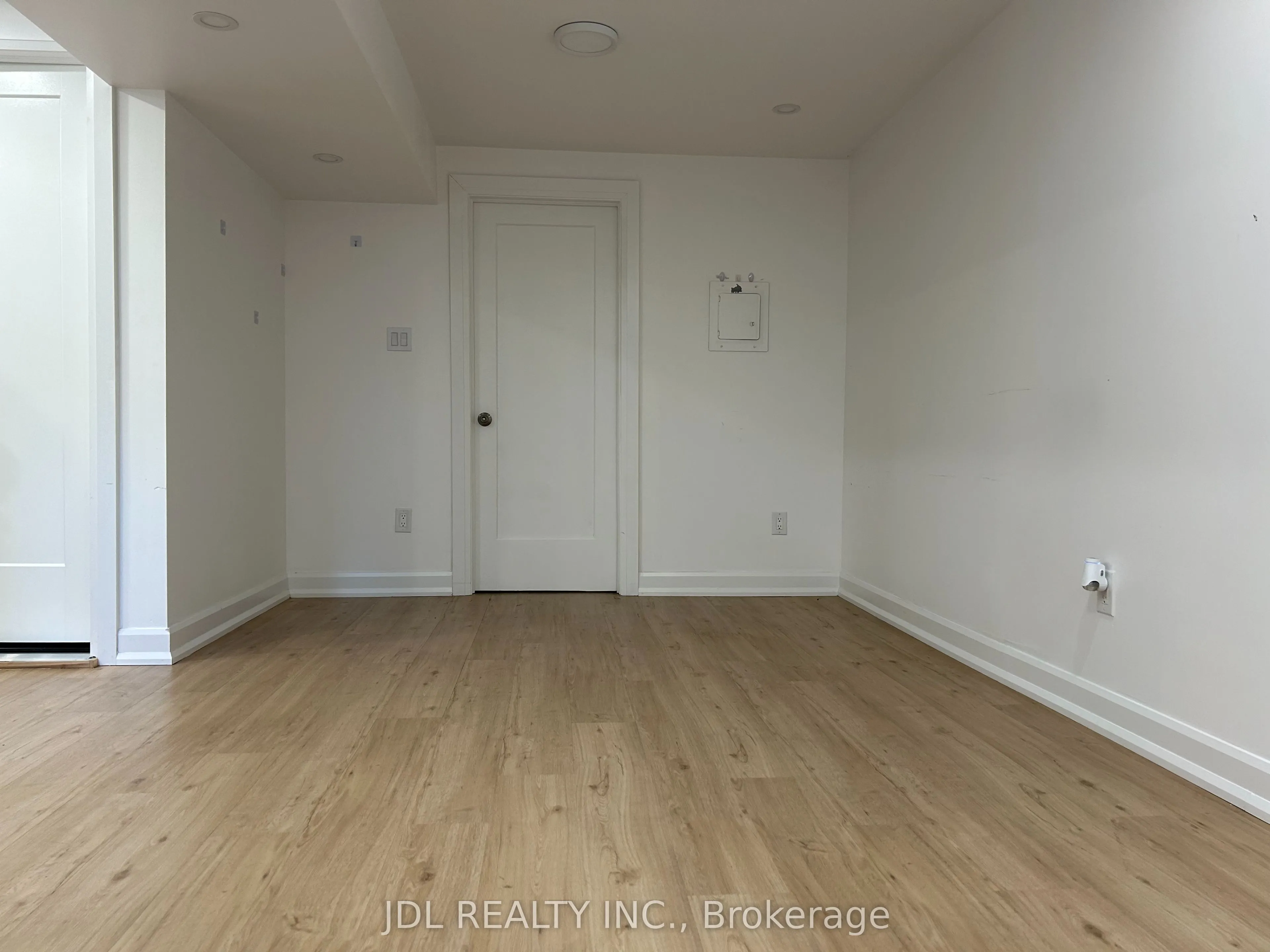 10 Coleridge Ave Avenue, #Basement