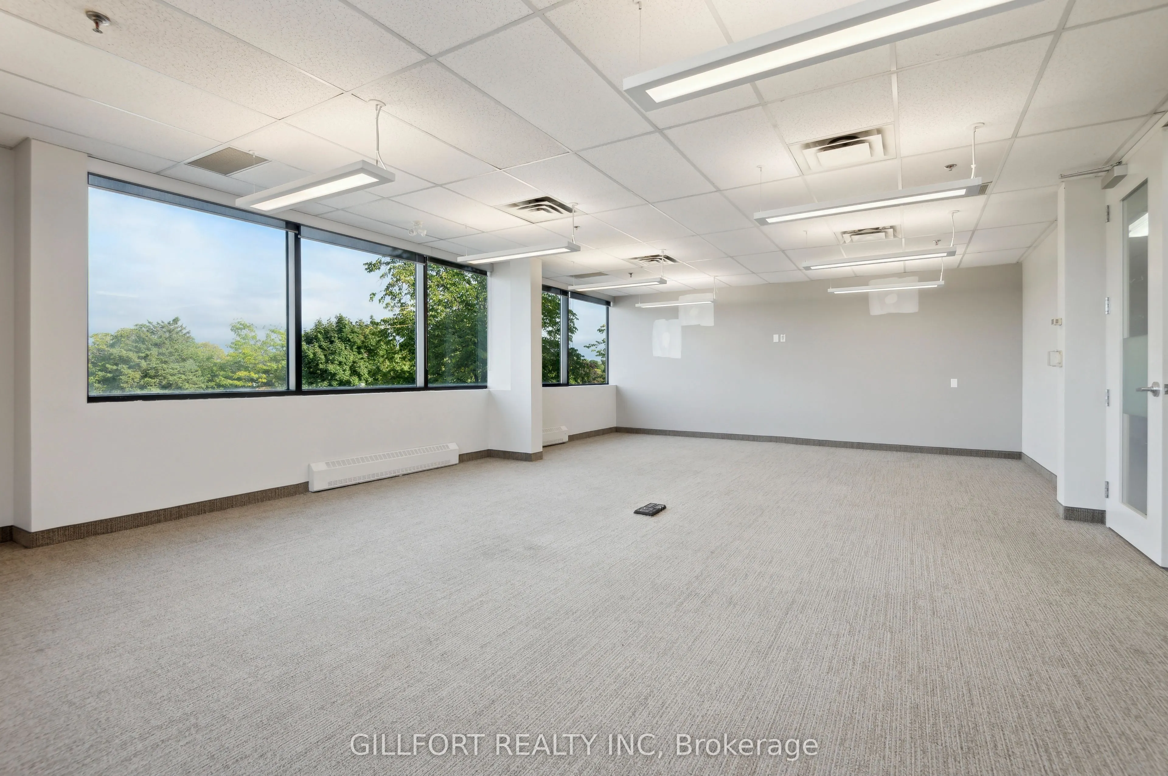 5639 Finch Avenue E, #3rd Floor