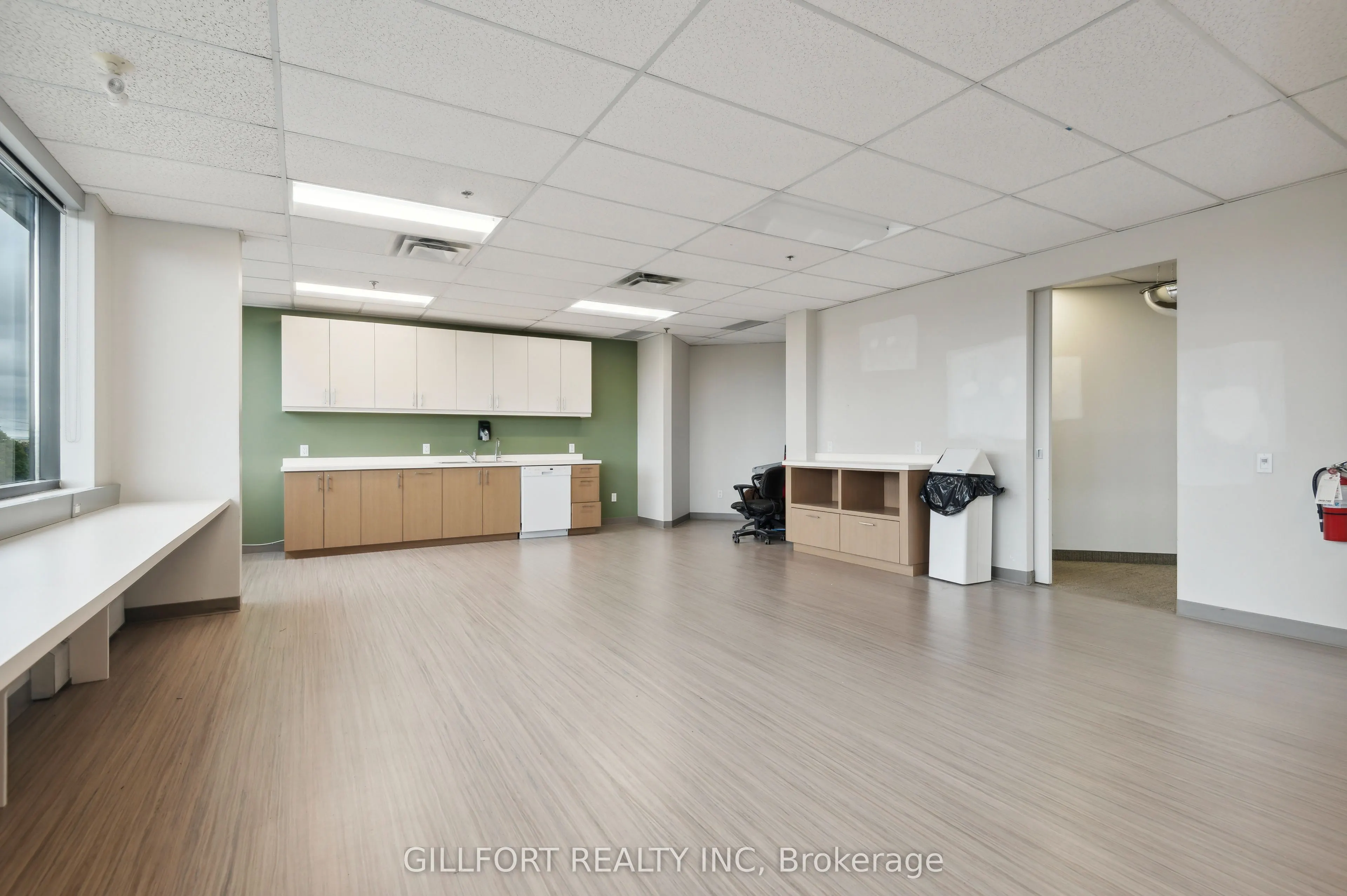 5639 Finch Avenue E, #3rd Floor