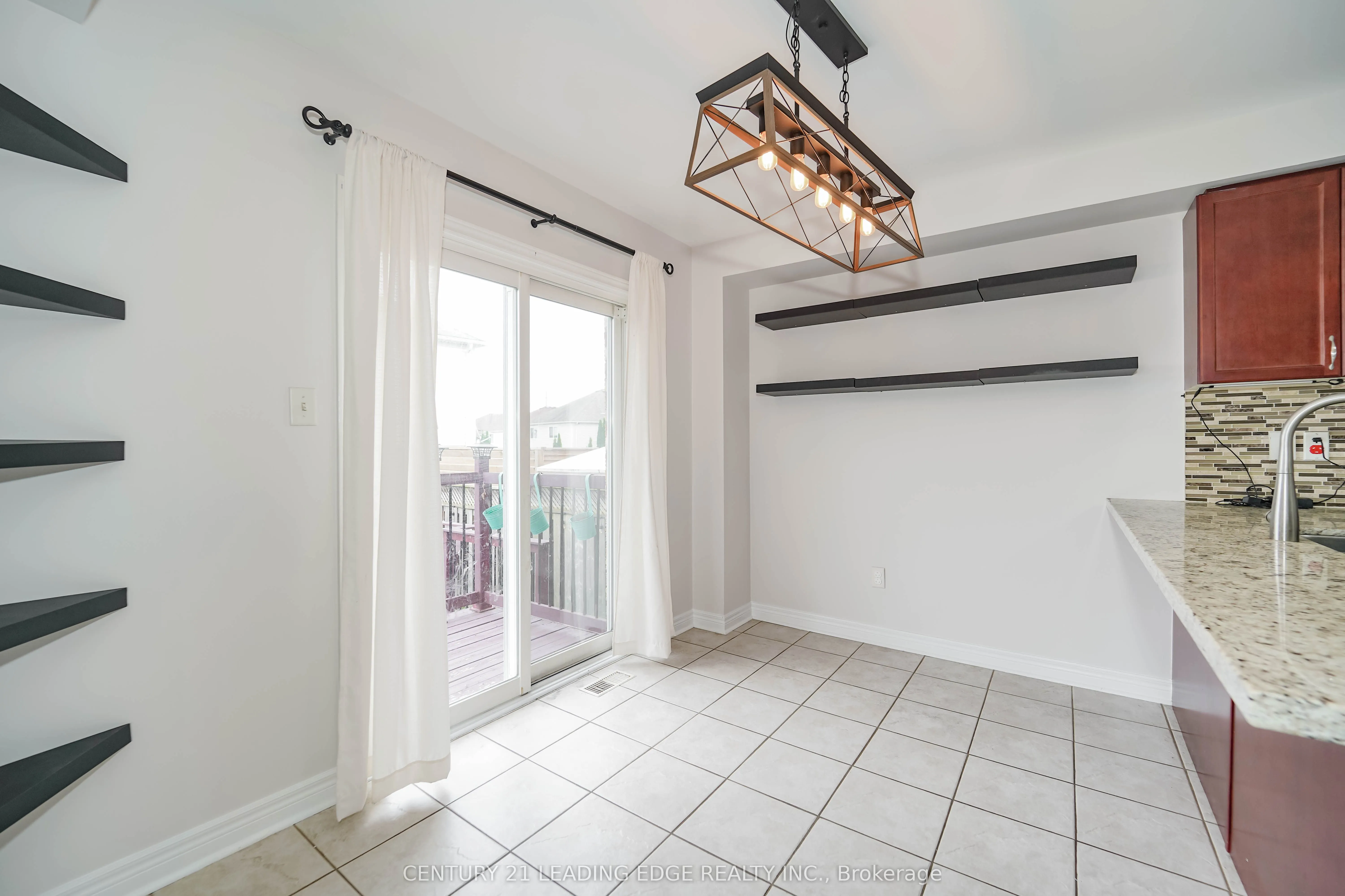 33 Dring Street
