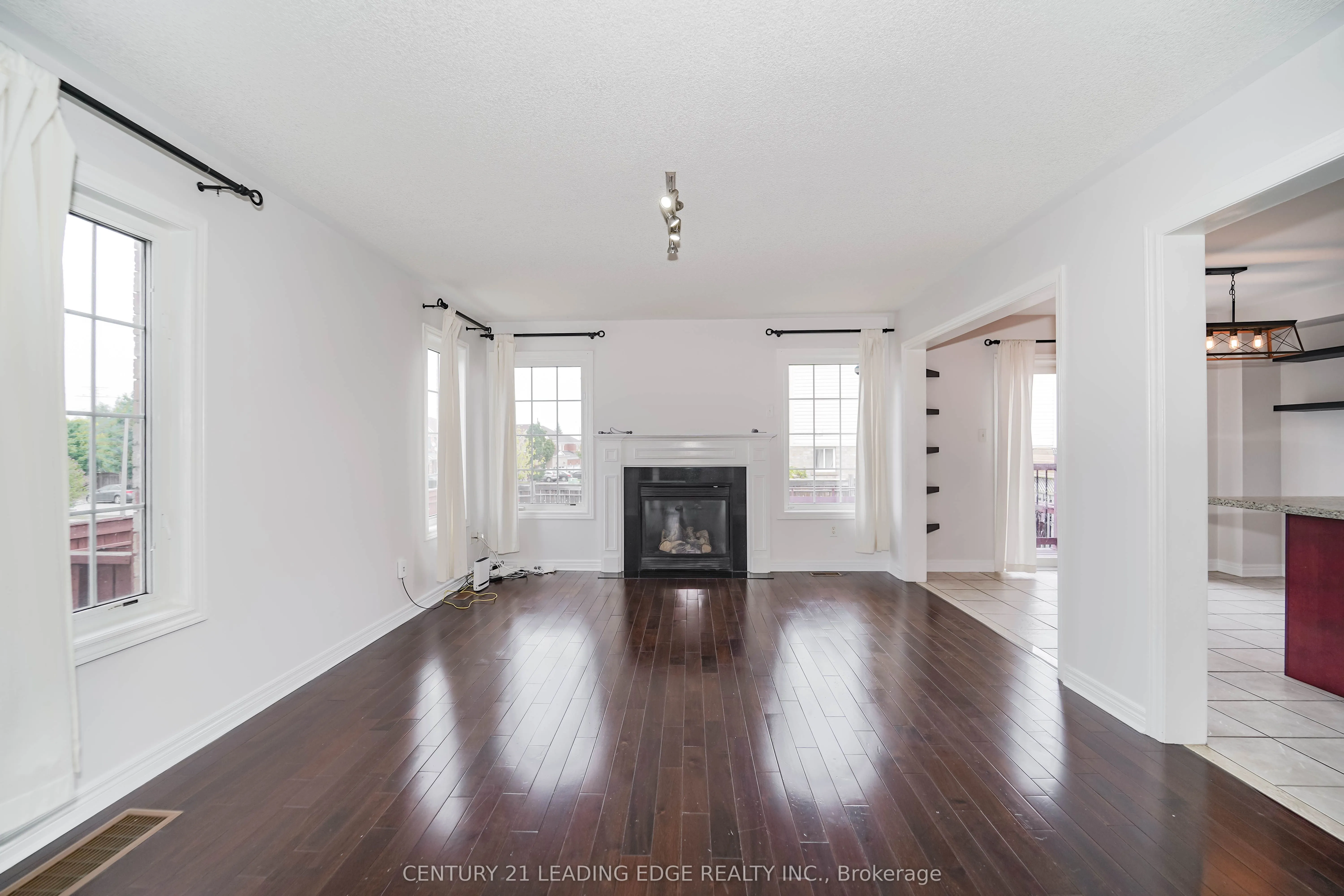 33 Dring Street
