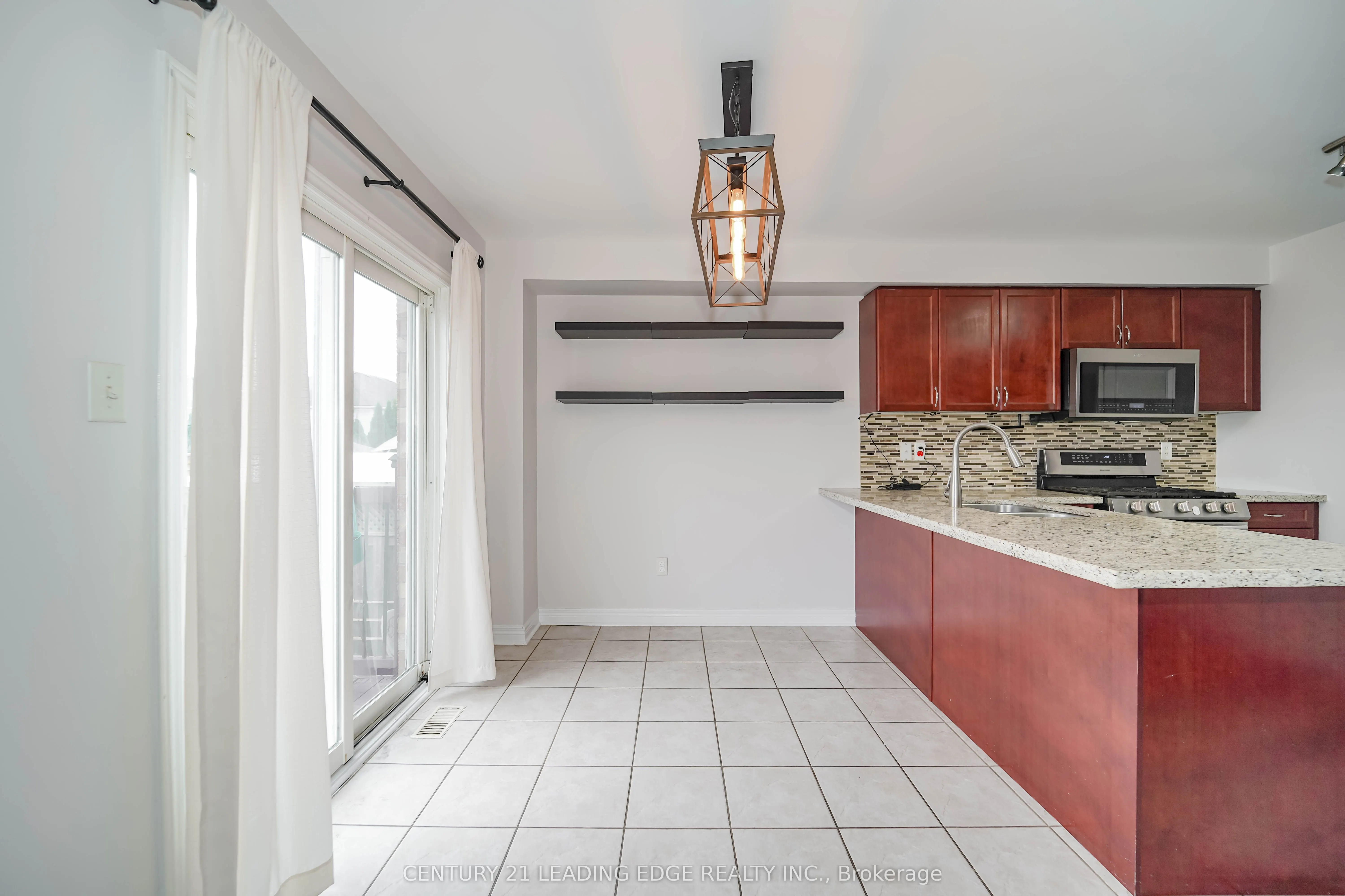 33 Dring Street