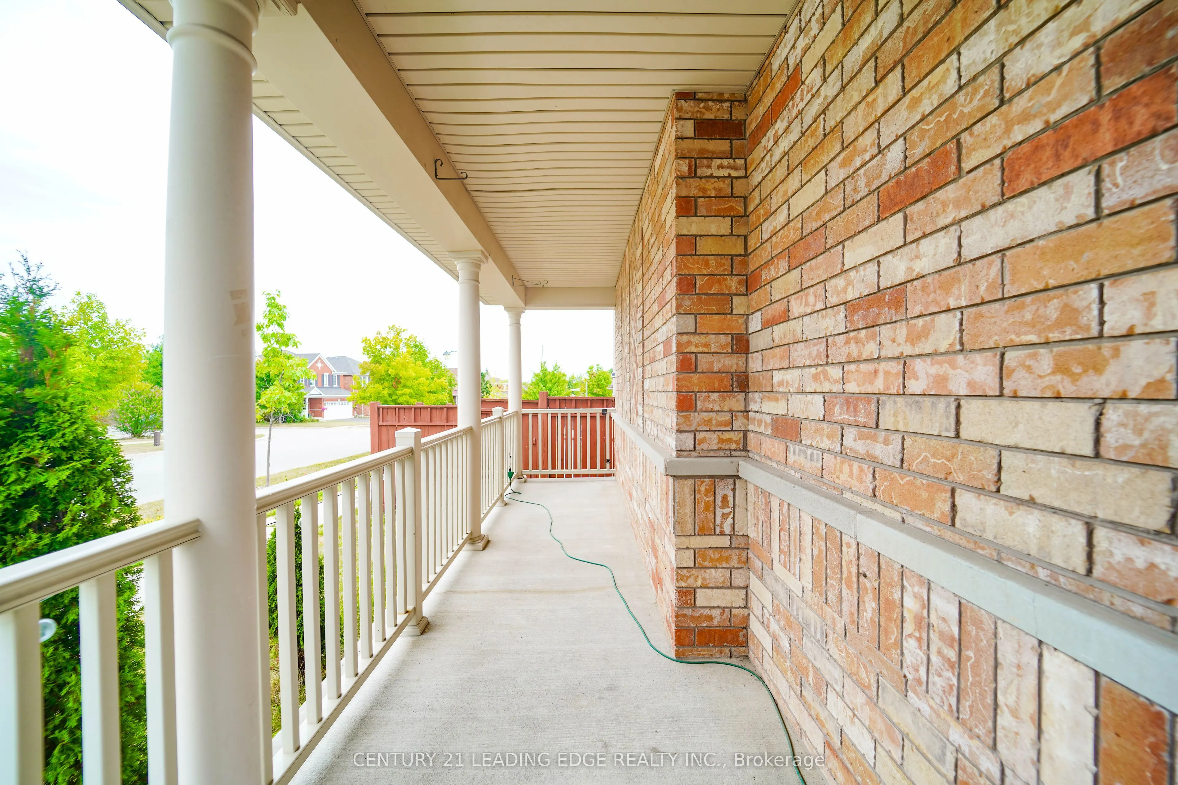 33 Dring Street