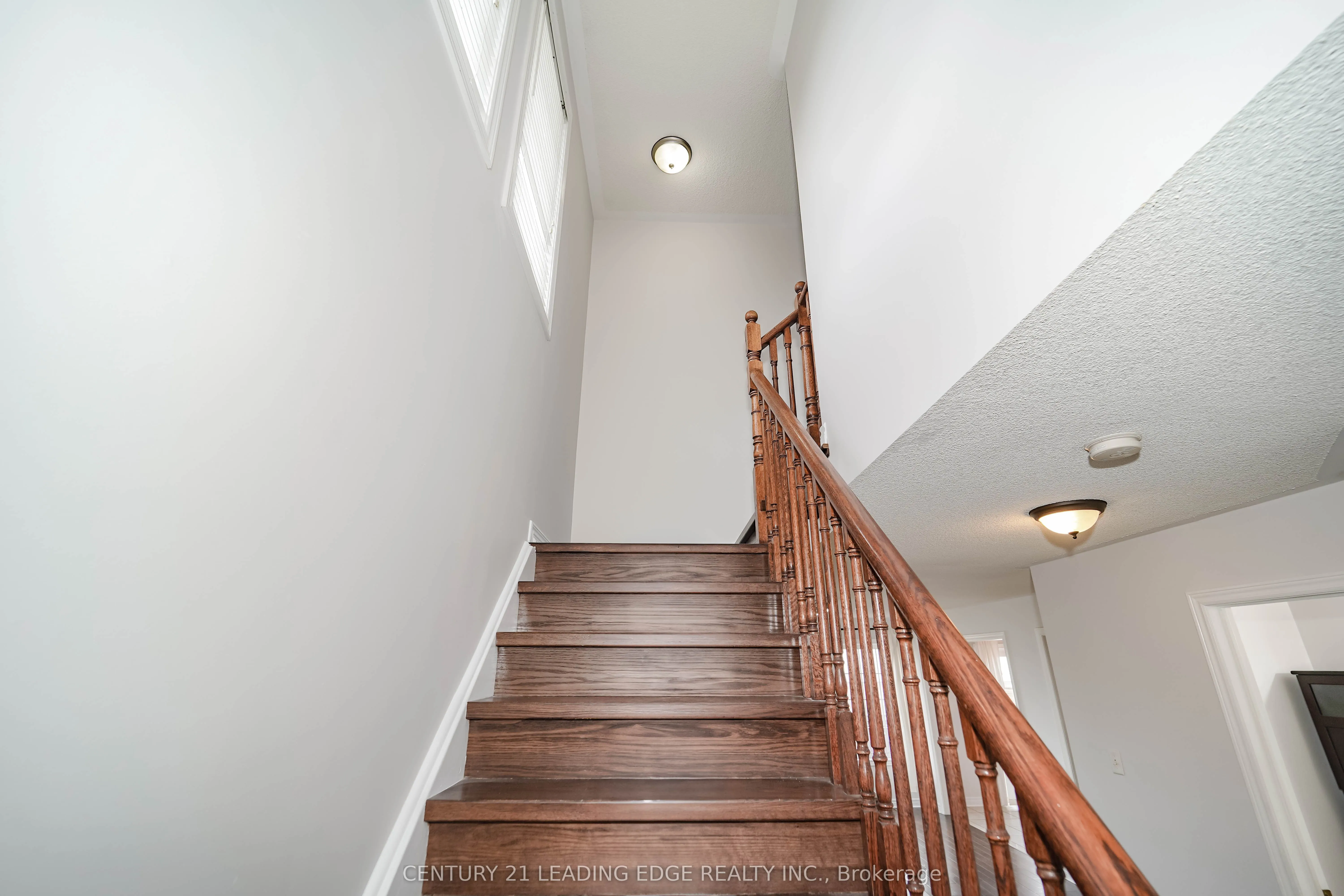 33 Dring Street