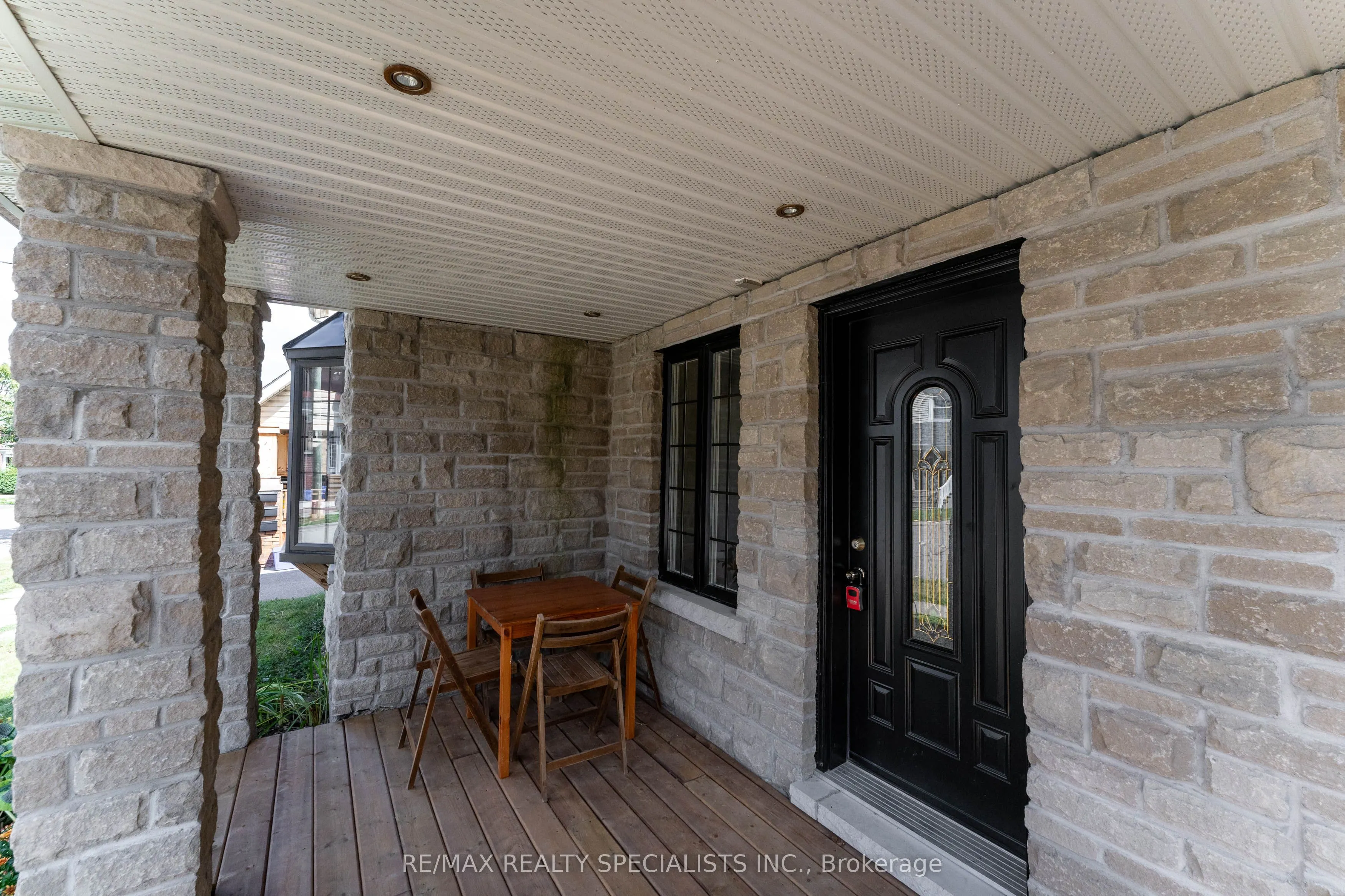 133 Agnes Street