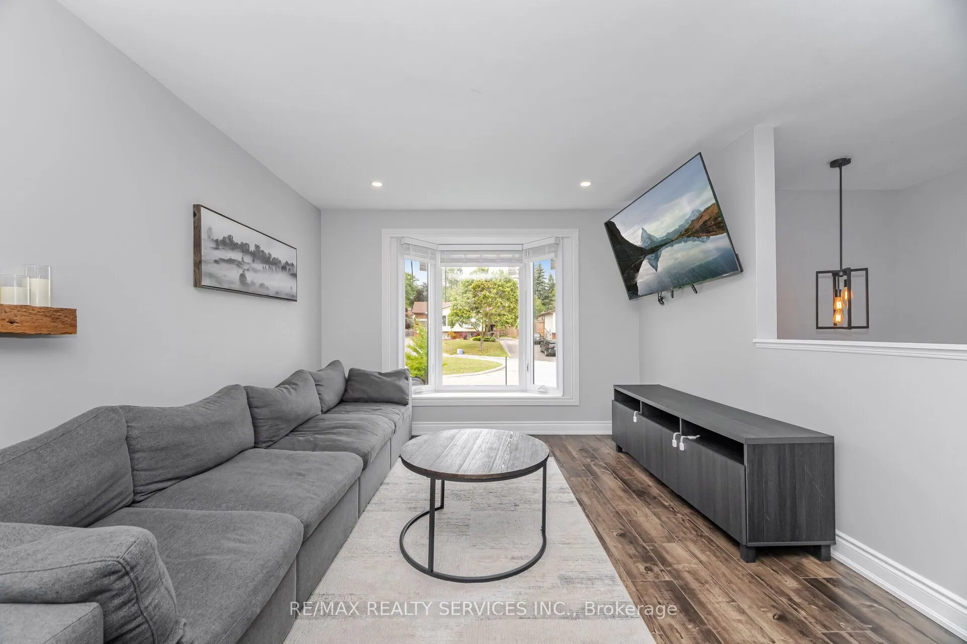641 Deauville Court