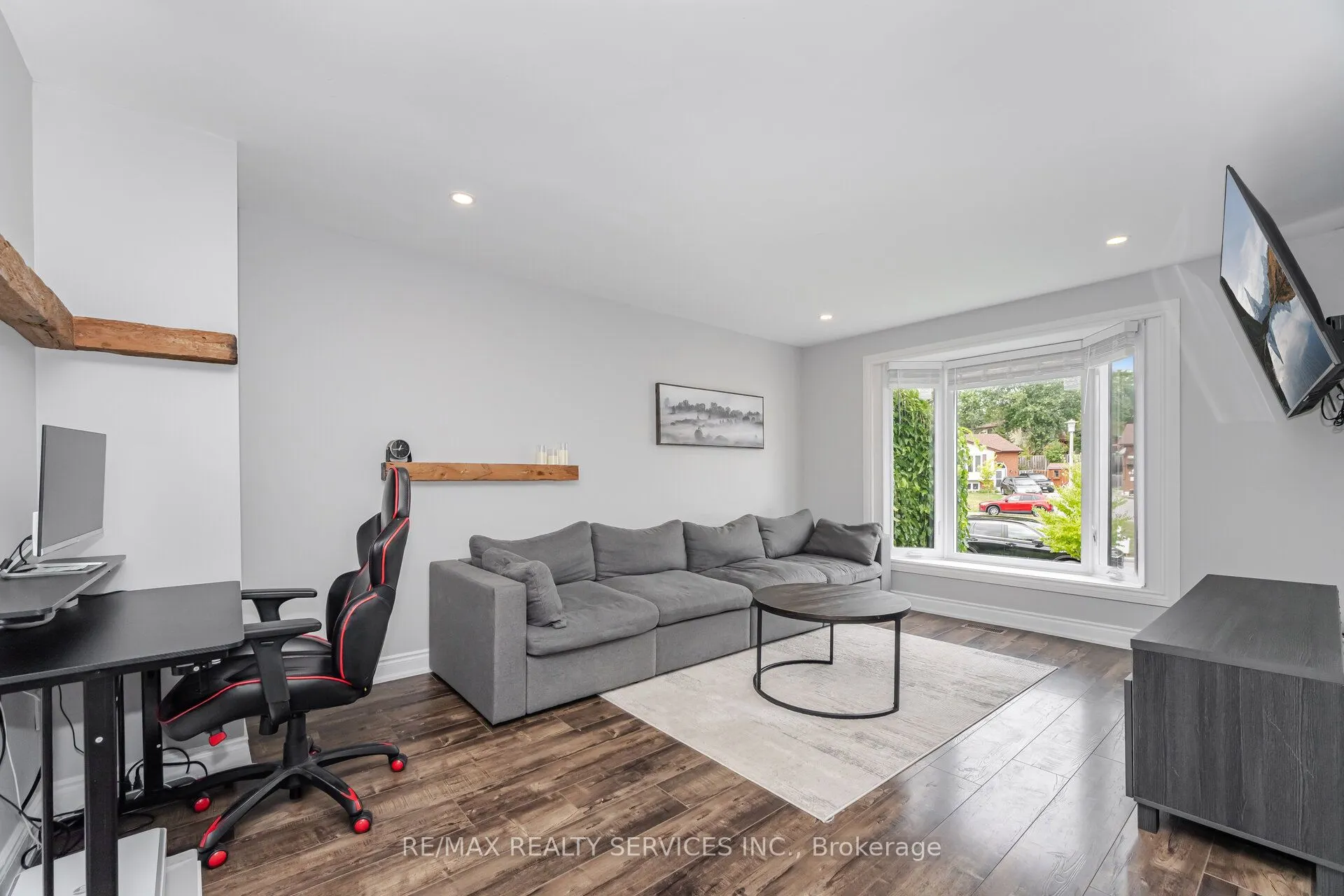 641 Deauville Court