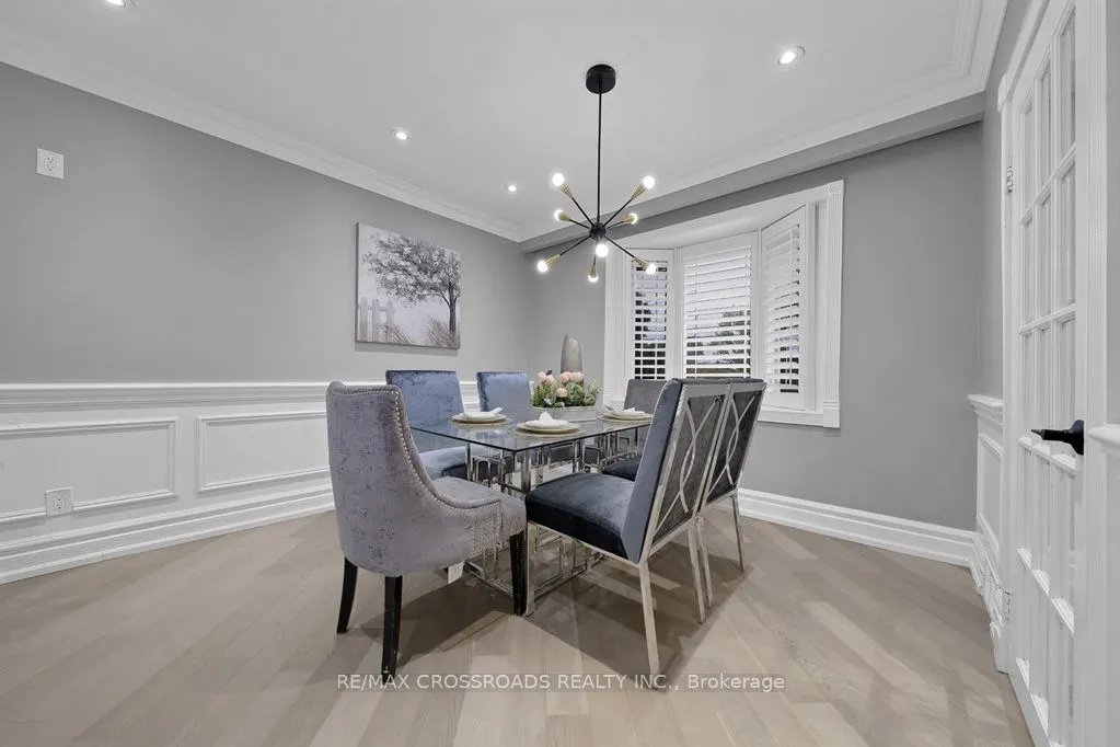 2 Mackinac Crescent