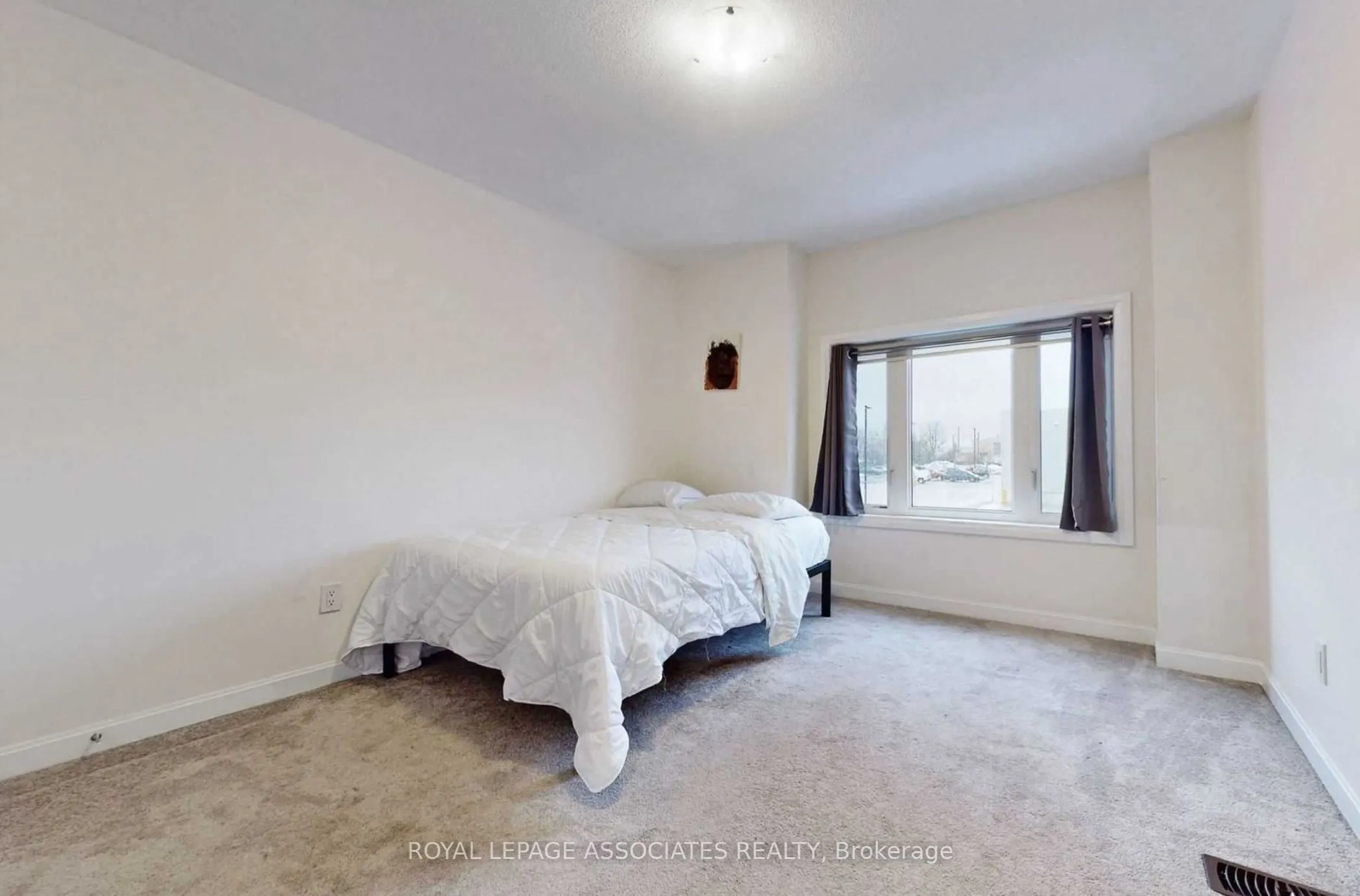8 Longshore Way