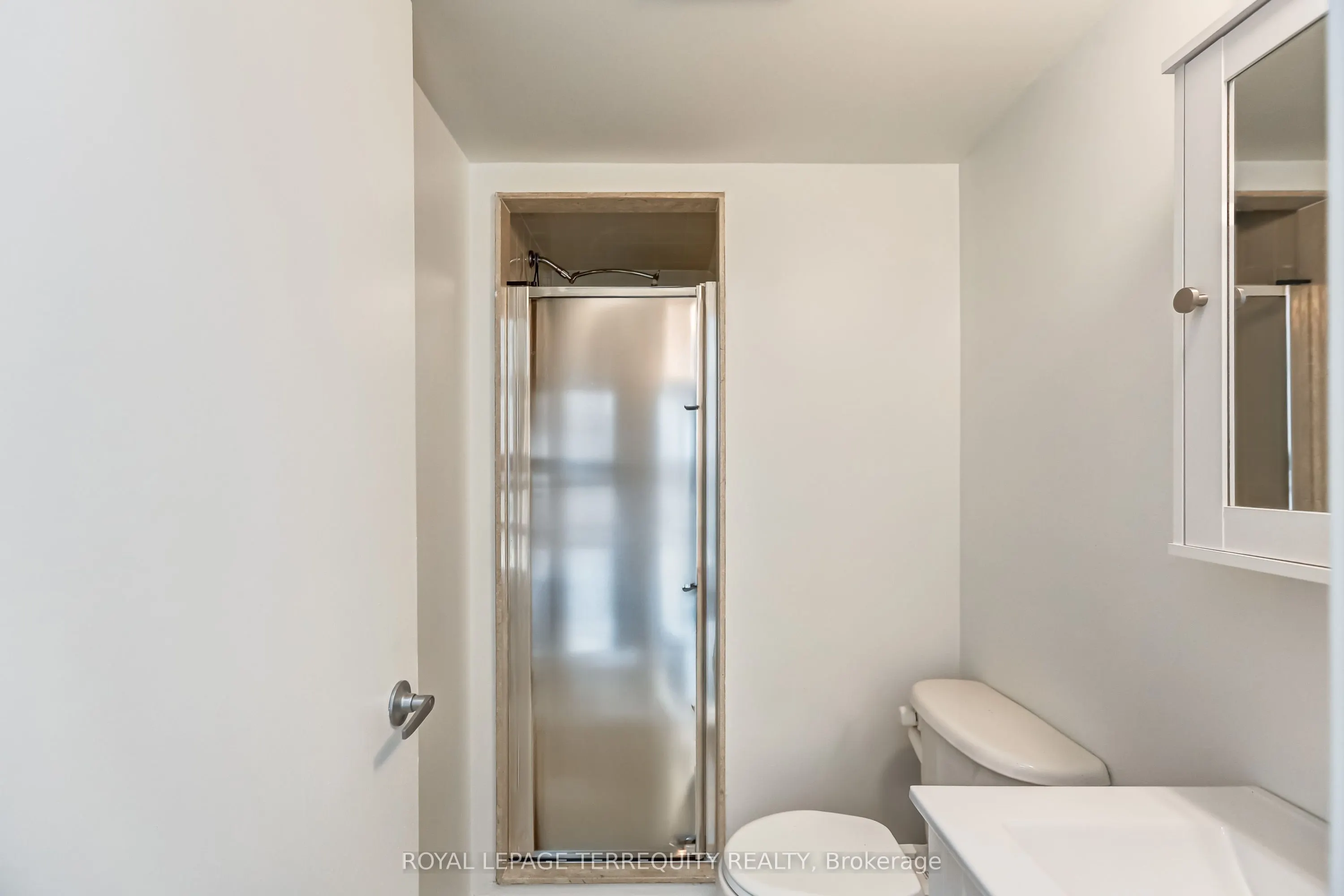 36 Lee Centre Drive, #107