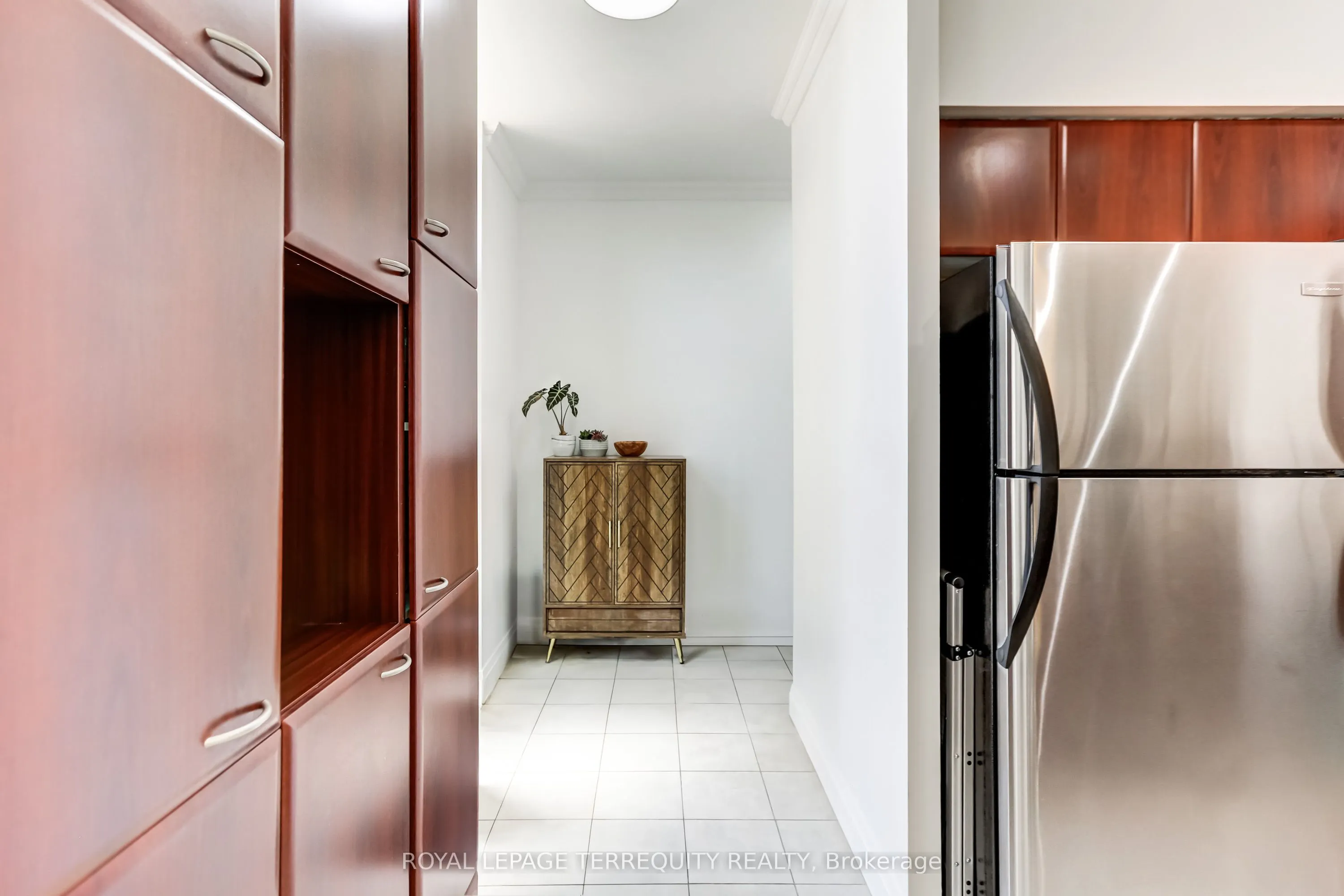 36 Lee Centre Drive, #107