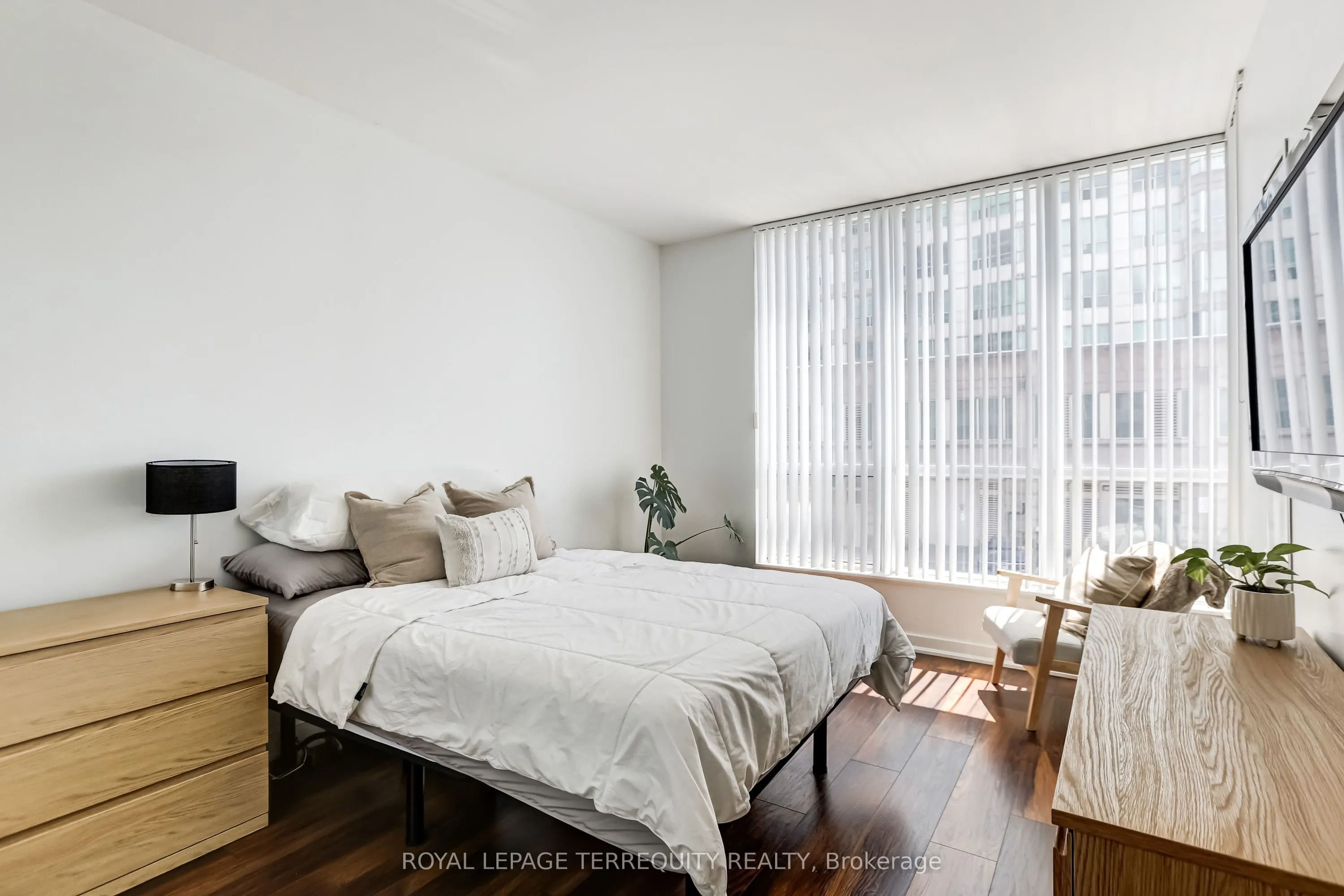 36 Lee Centre Drive, #107