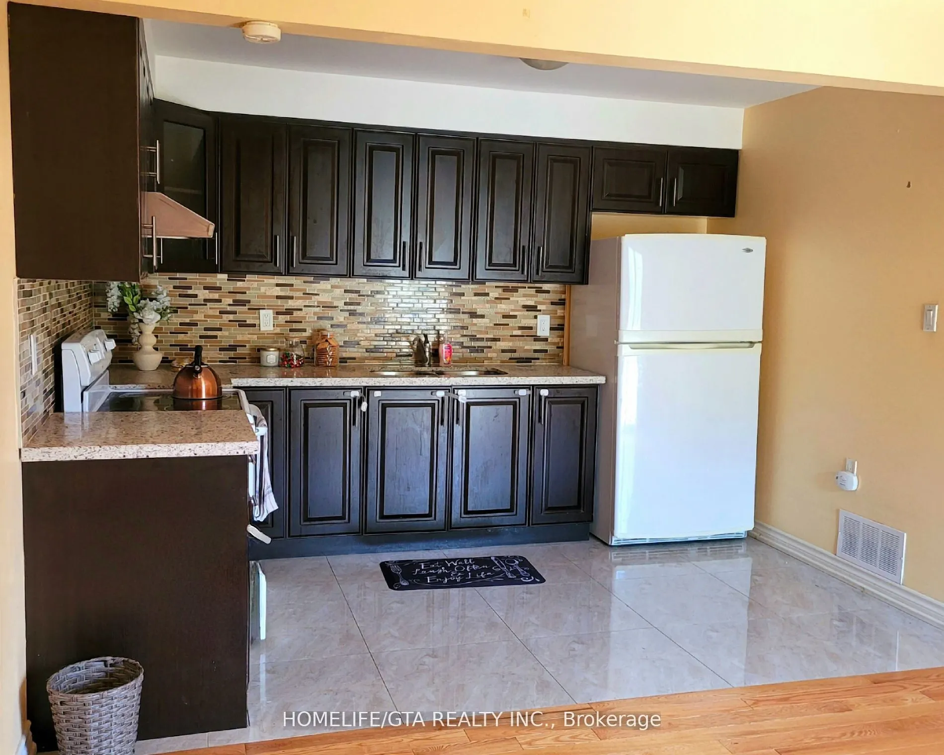 16 Troutbeck Avenue