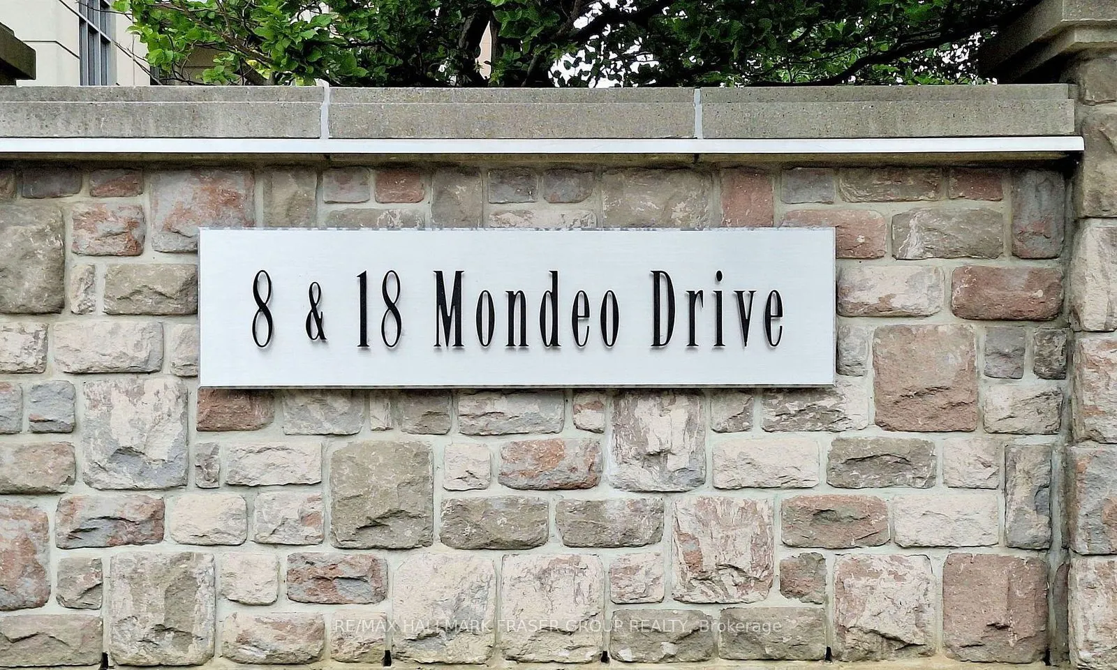 8 Mondeo Drive, #512