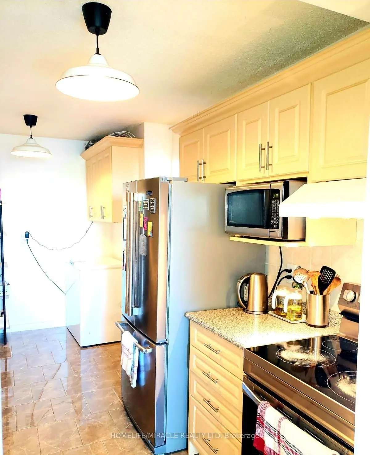 121 Trudelle Street, #814