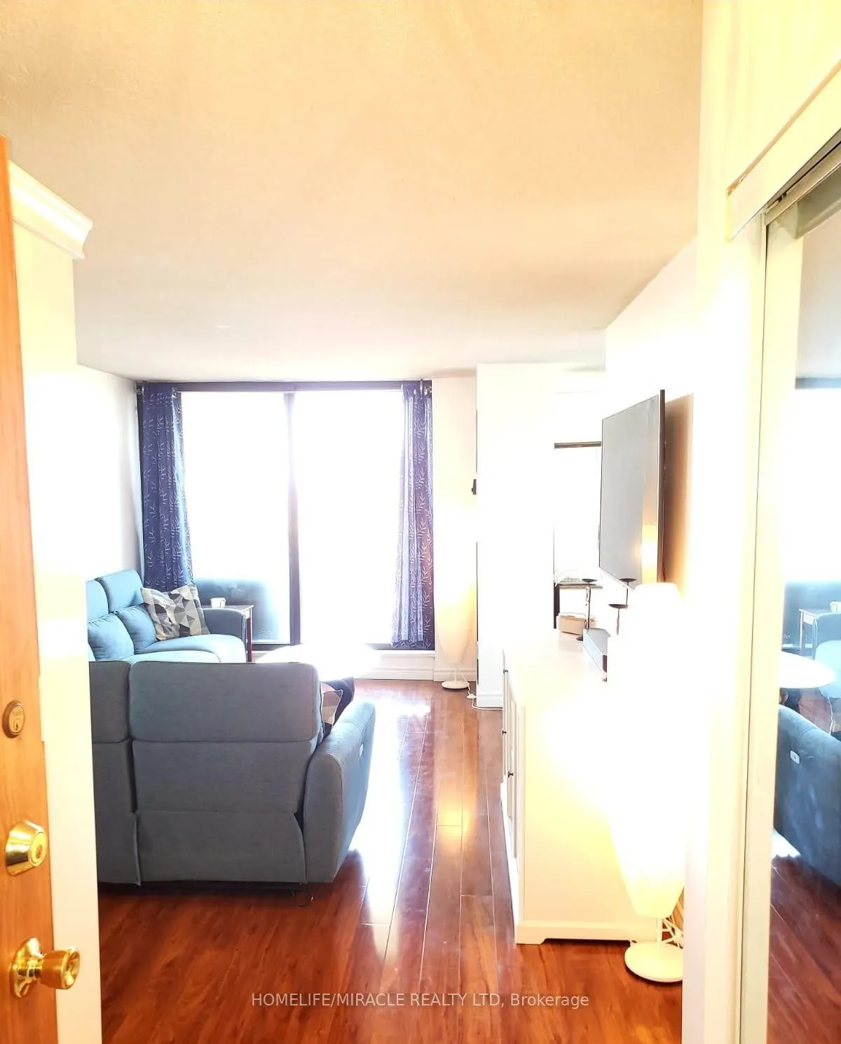 121 Trudelle Street, #814