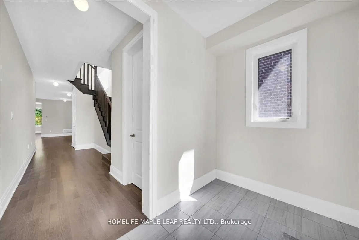 1242 Talisman Manor