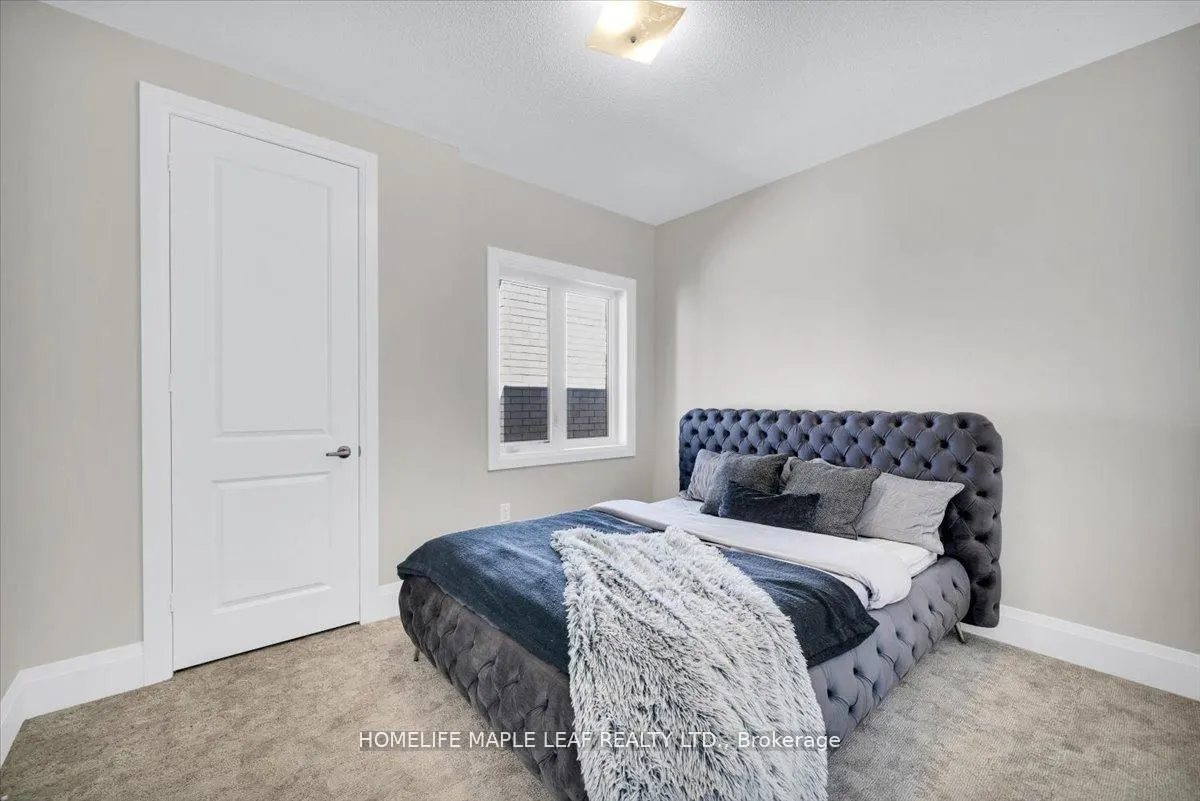 1242 Talisman Manor