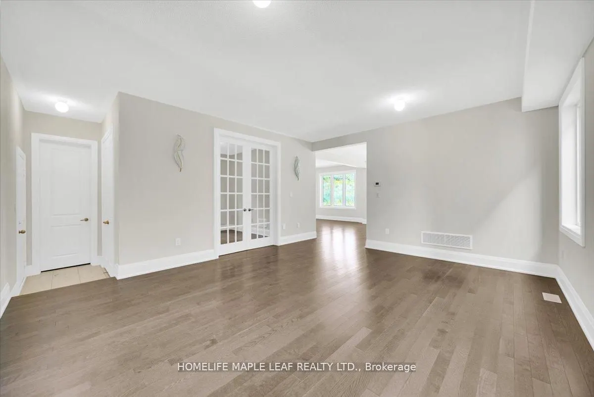 1242 Talisman Manor