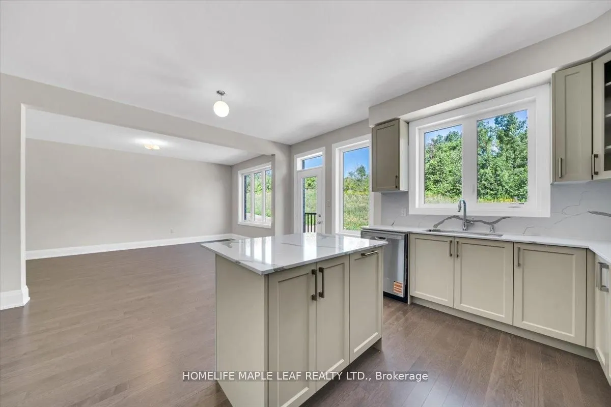 1242 Talisman Manor