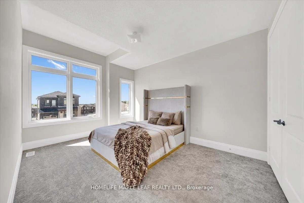 1242 Talisman Manor