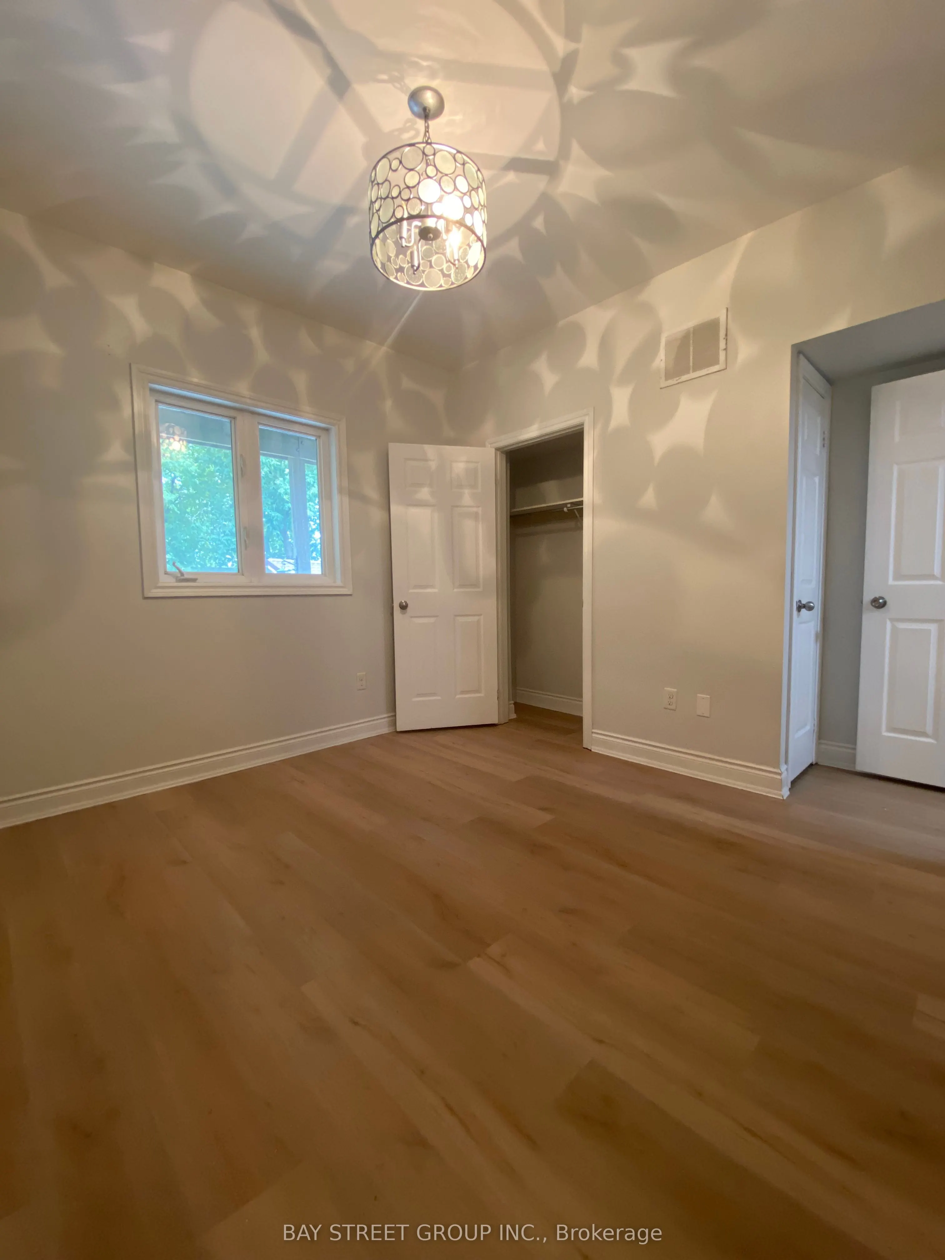 343 Pine Avenue, #lower level