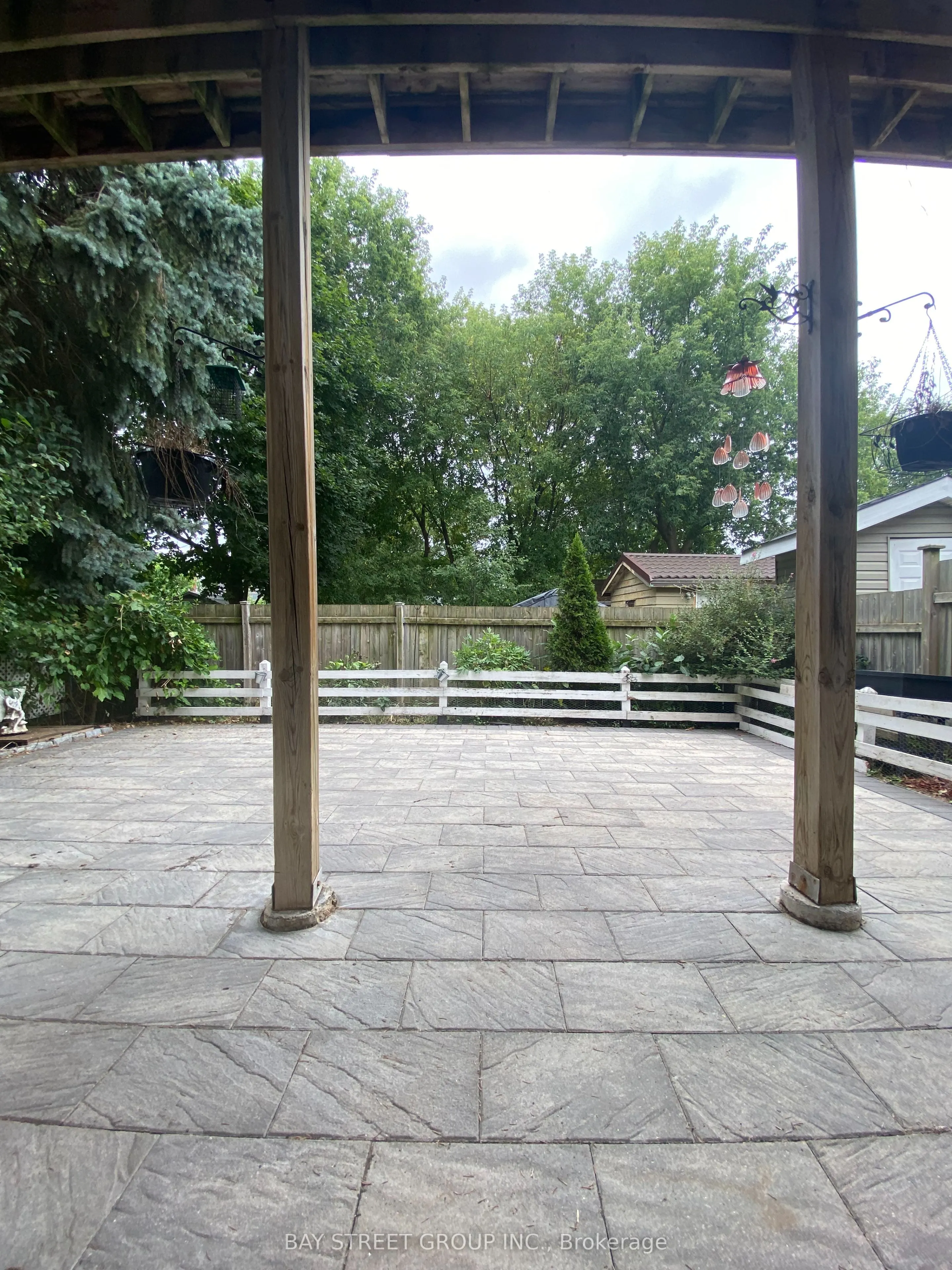 343 Pine Avenue, #lower level