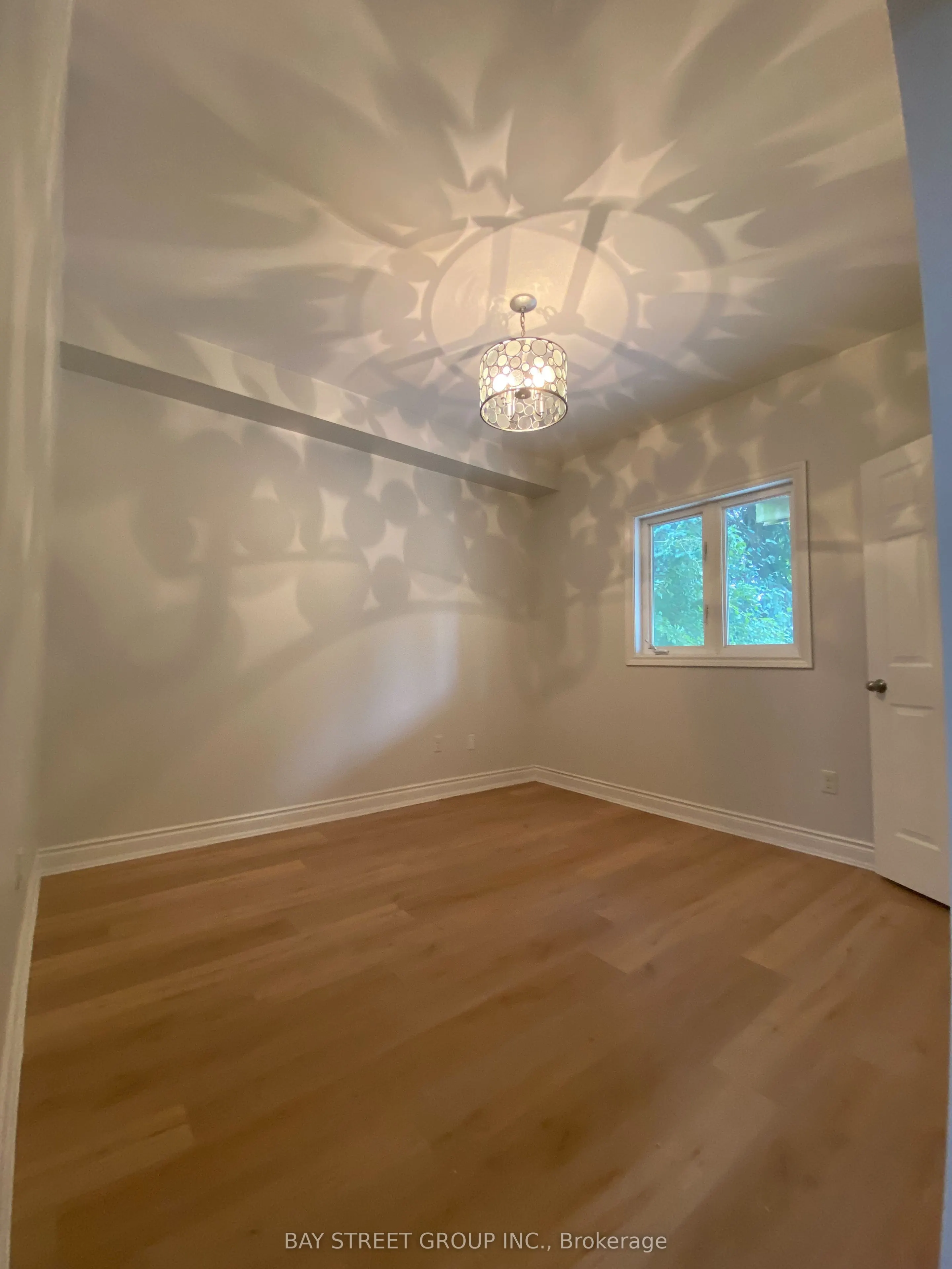 343 Pine Avenue, #lower level