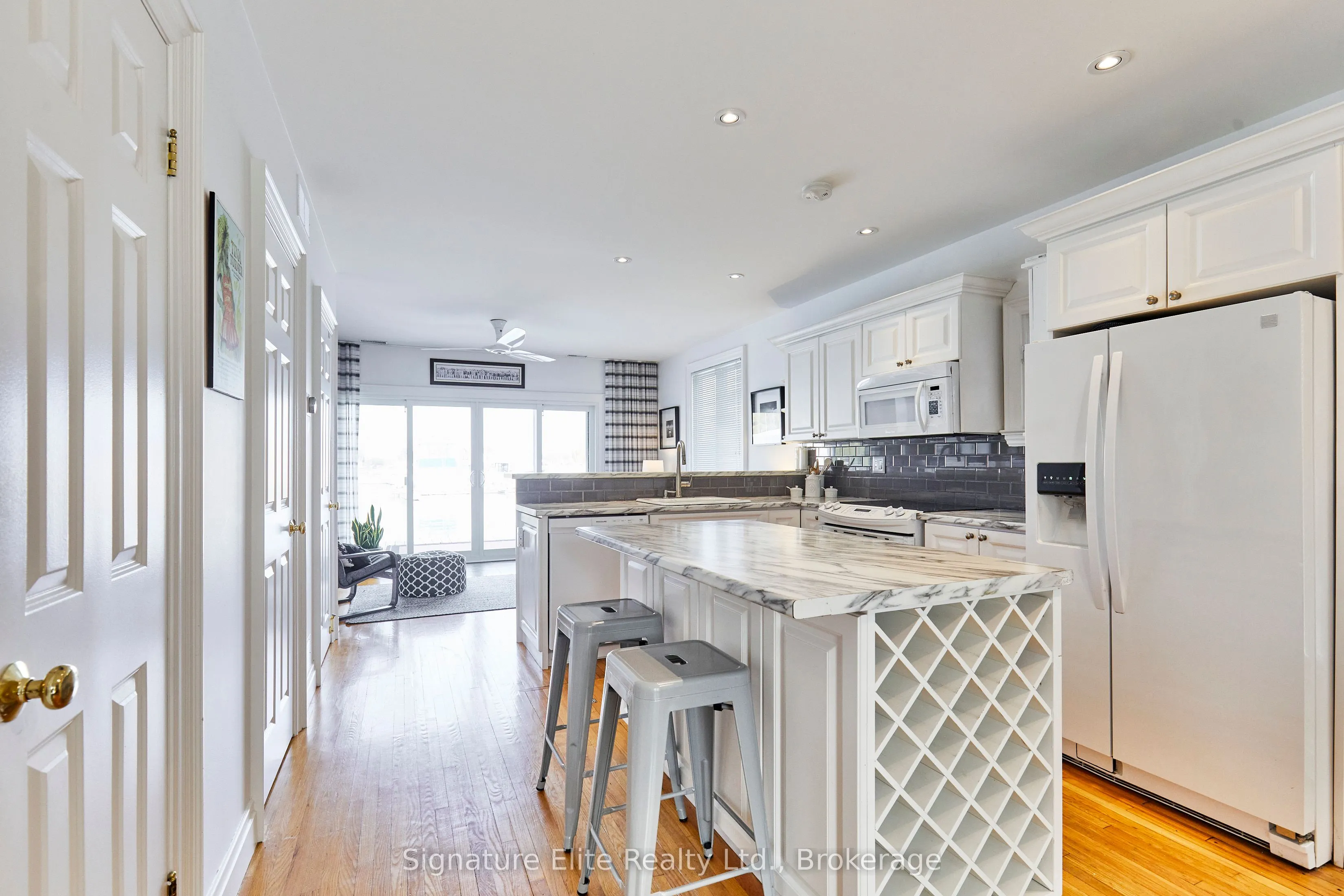 7 Brimley Road S, #14