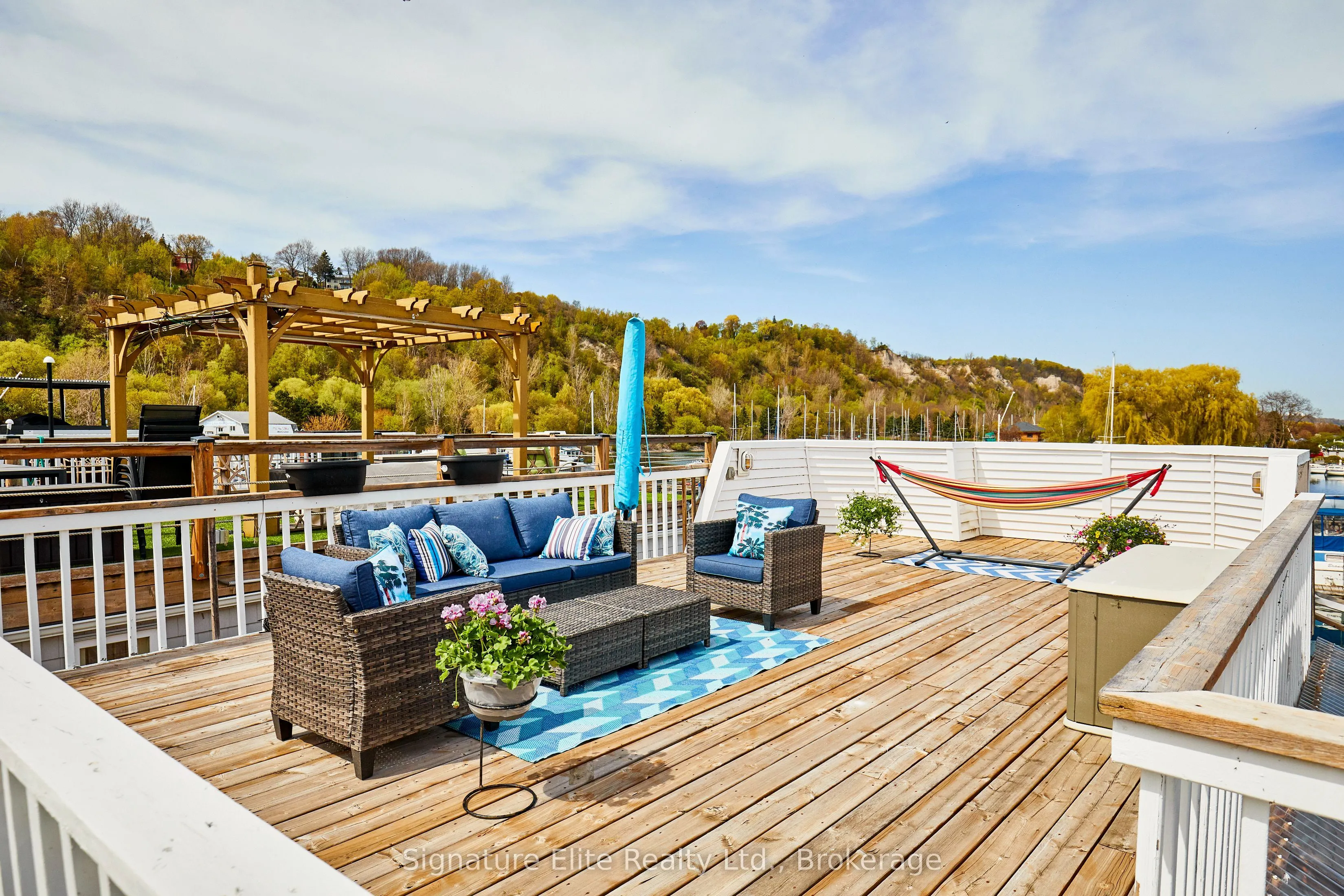 7 Brimley Road S, #14